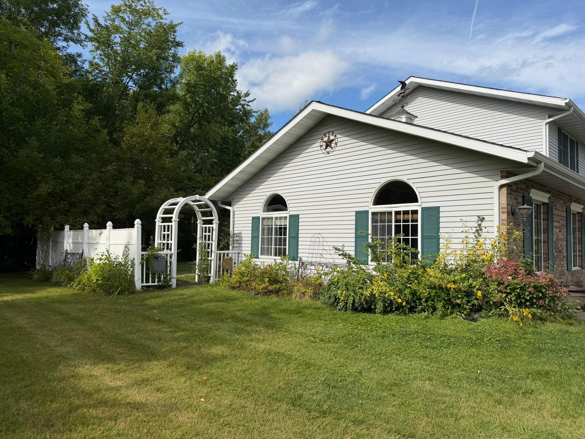 1995 single family home for sale at 30420 480th Street in Palisade, MN — 3 bed, 2 bath (photo 3 of 45)