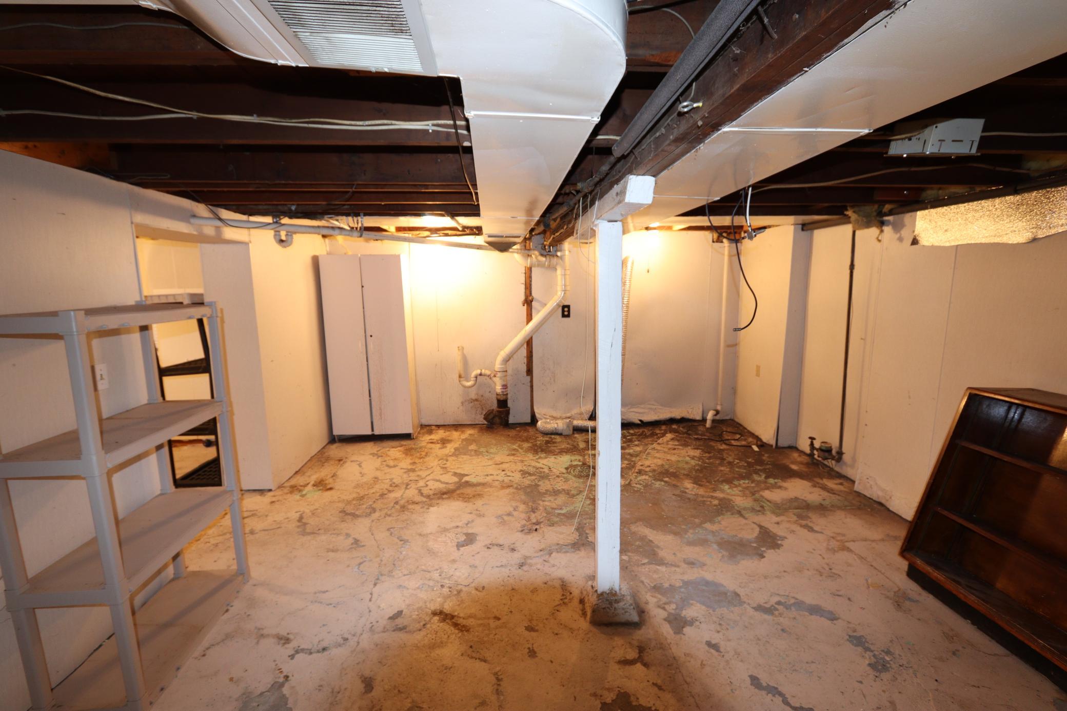 1936 single family home for sale at 1105 15th Street S in Fargo, ND — 2 bed, 1 bath (photo 27 of 36)