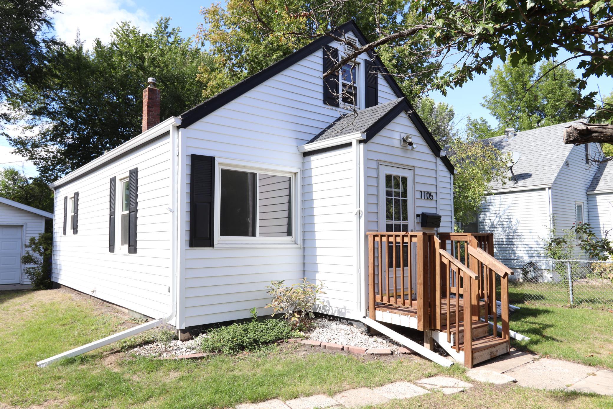 1936 single family home for sale at 1105 15th Street S in Fargo, ND — 2 bed, 1 bath (photo 30 of 36)