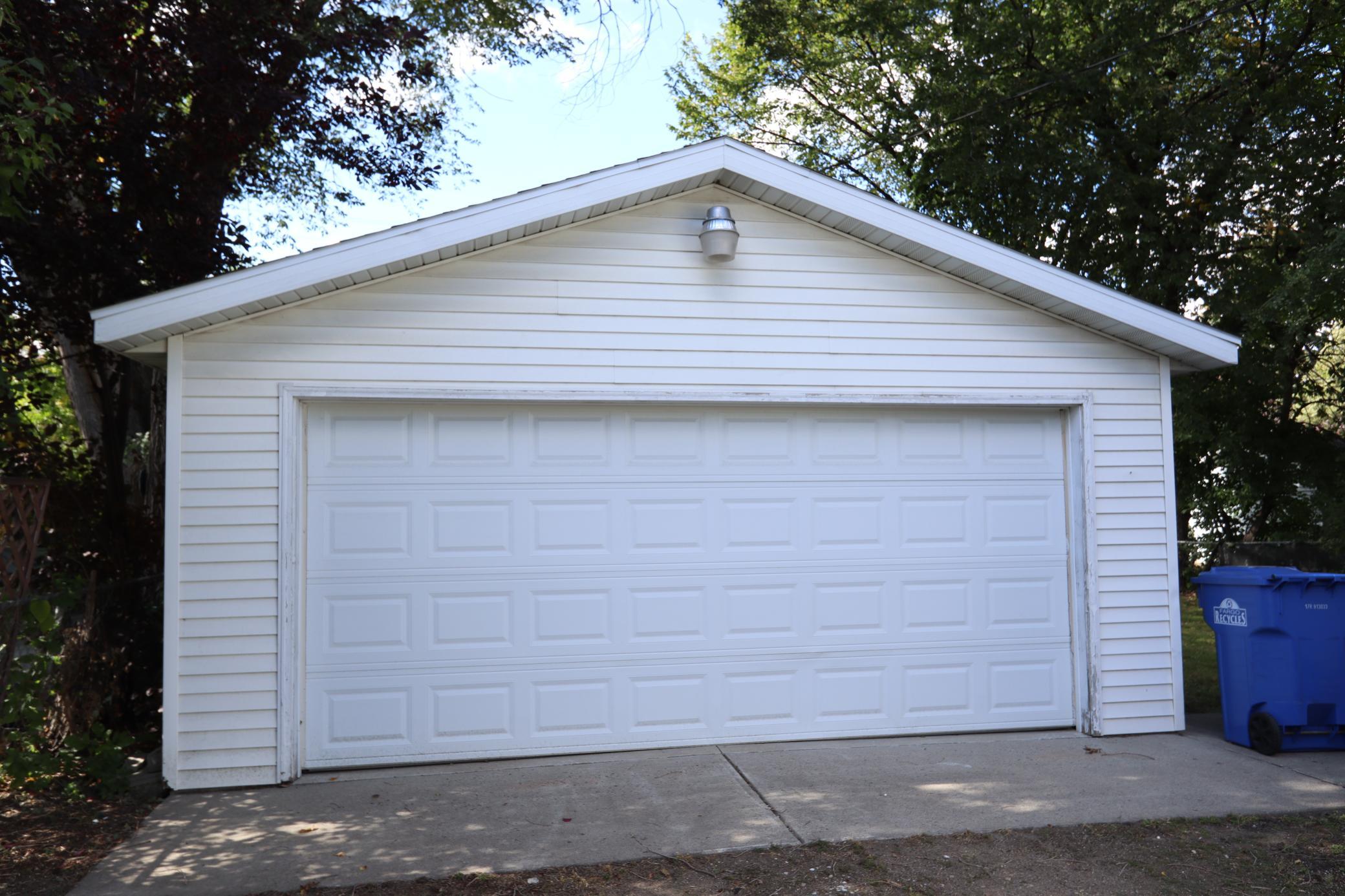 1936 single family home for sale at 1105 15th Street S in Fargo, ND — 2 bed, 1 bath (photo 31 of 36)