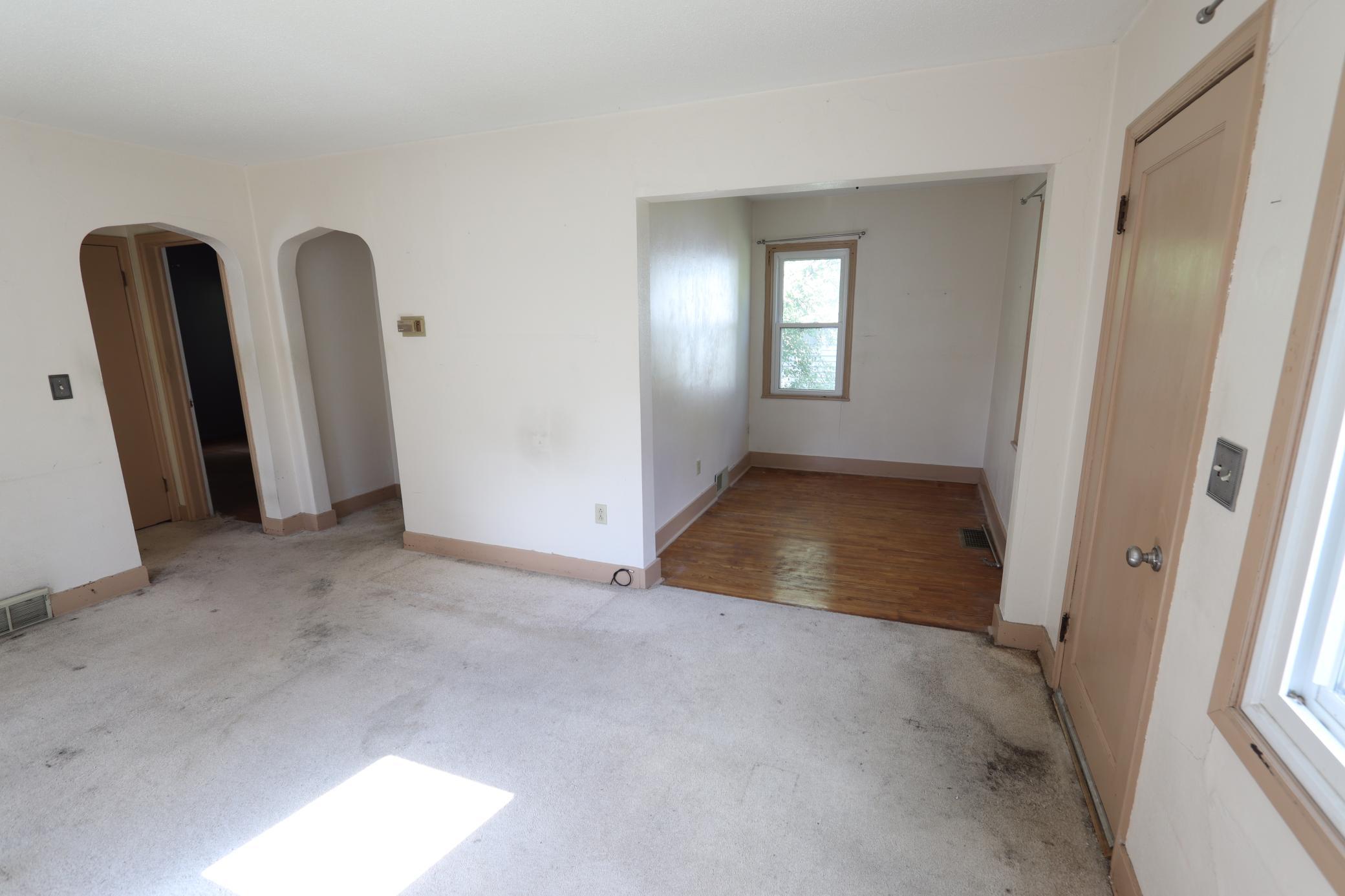 1936 single family home for sale at 1105 15th Street S in Fargo, ND — 2 bed, 1 bath (photo 5 of 36)