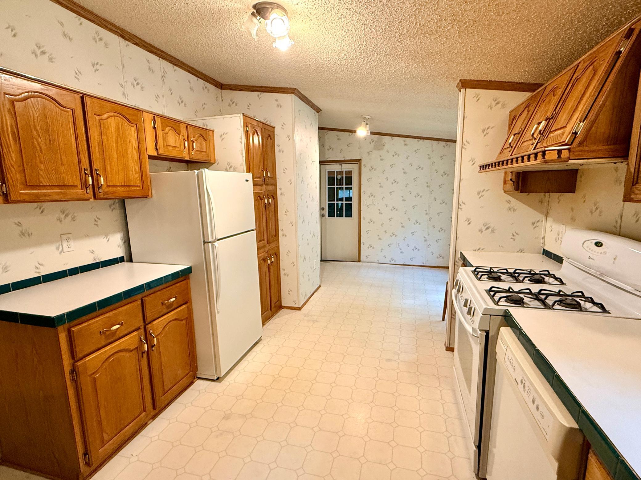 1997 single family home for sale at 9446 Pony Lake Road NW in Bemidji, MN — 3 bed, 2 bath (photo 7 of 18)