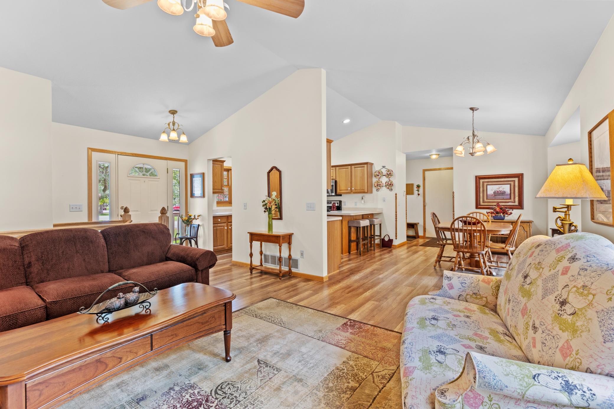2000 single family home for sale at 13867 Knollwood Drive in Baxter, MN — 4 bed, 4 bath (photo 13 of 37)