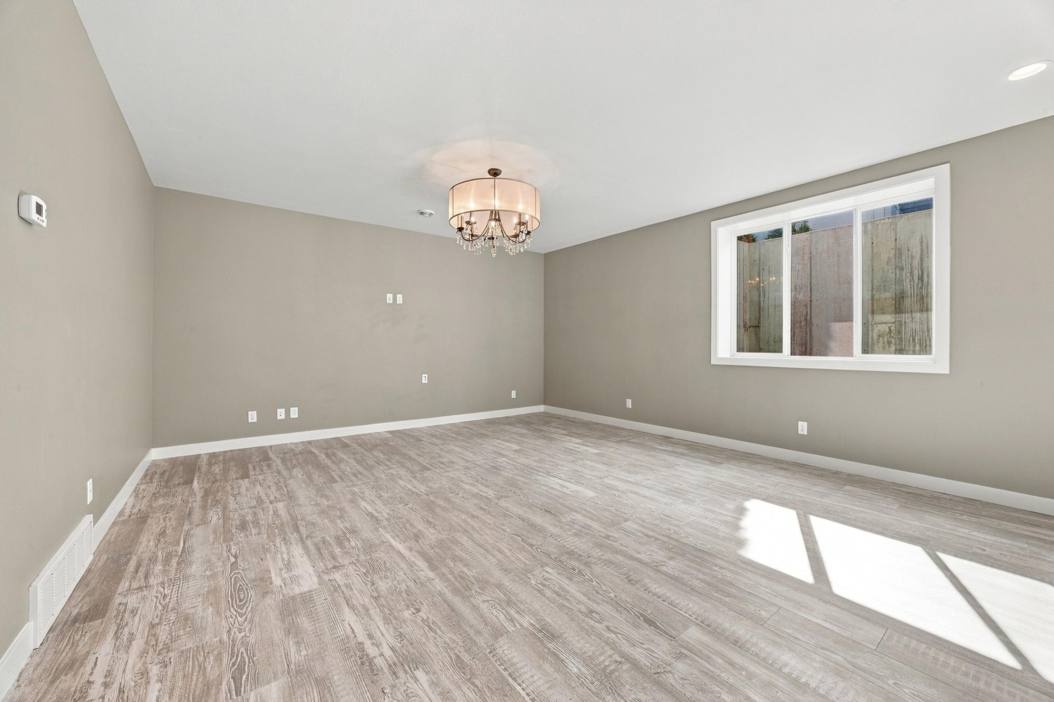 2017 single family home for sale at 6016 Autumn Drive S in Fargo, ND — 4 bed, 3 bath (photo 24 of 43)