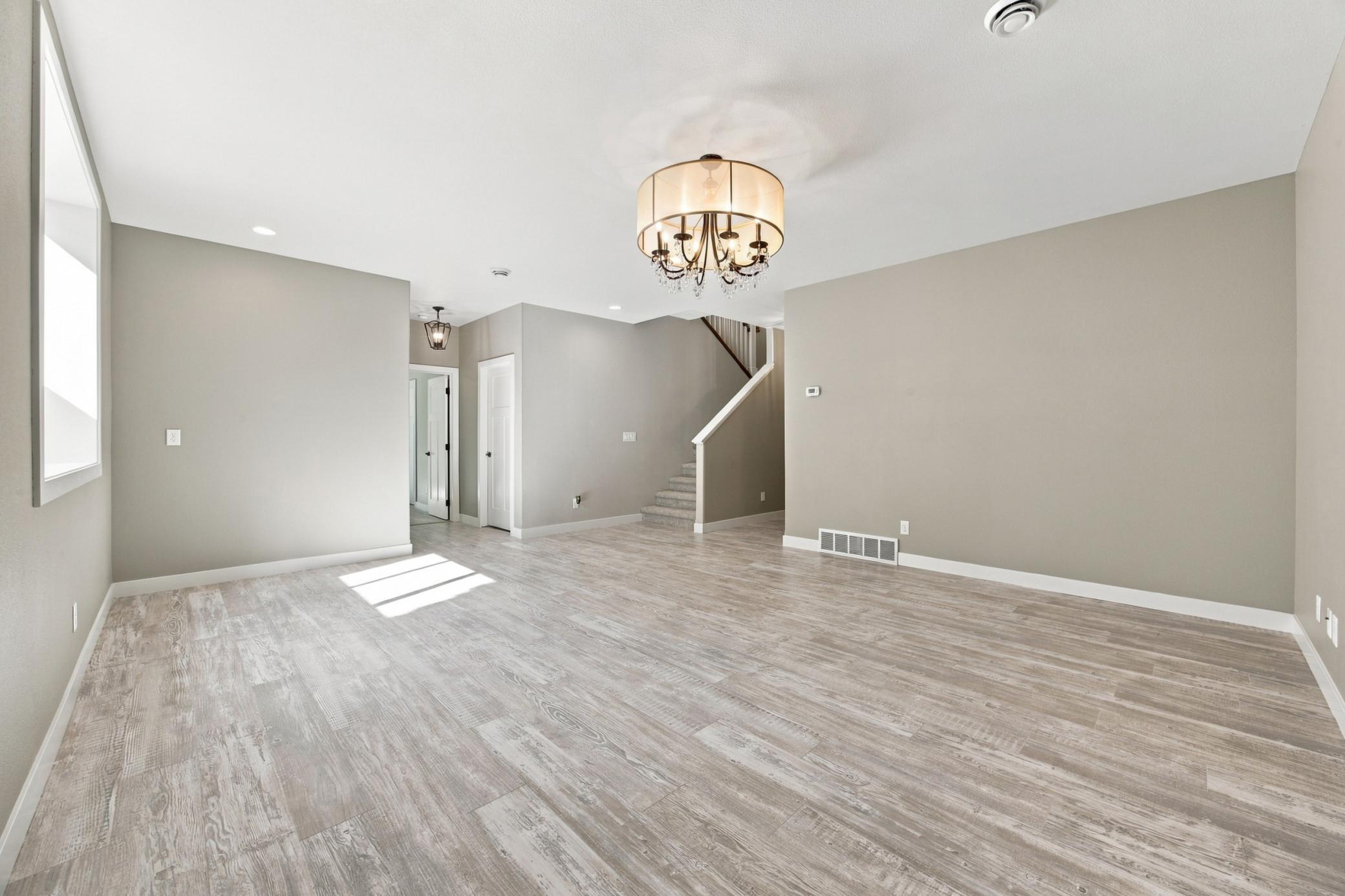 2017 single family home for sale at 6016 Autumn Drive S in Fargo, ND — 4 bed, 3 bath (photo 26 of 43)