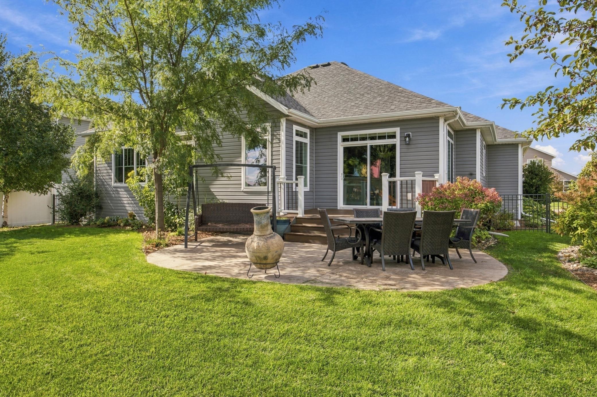2017 single family home for sale at 6016 Autumn Drive S in Fargo, ND — 4 bed, 3 bath (photo 39 of 43)