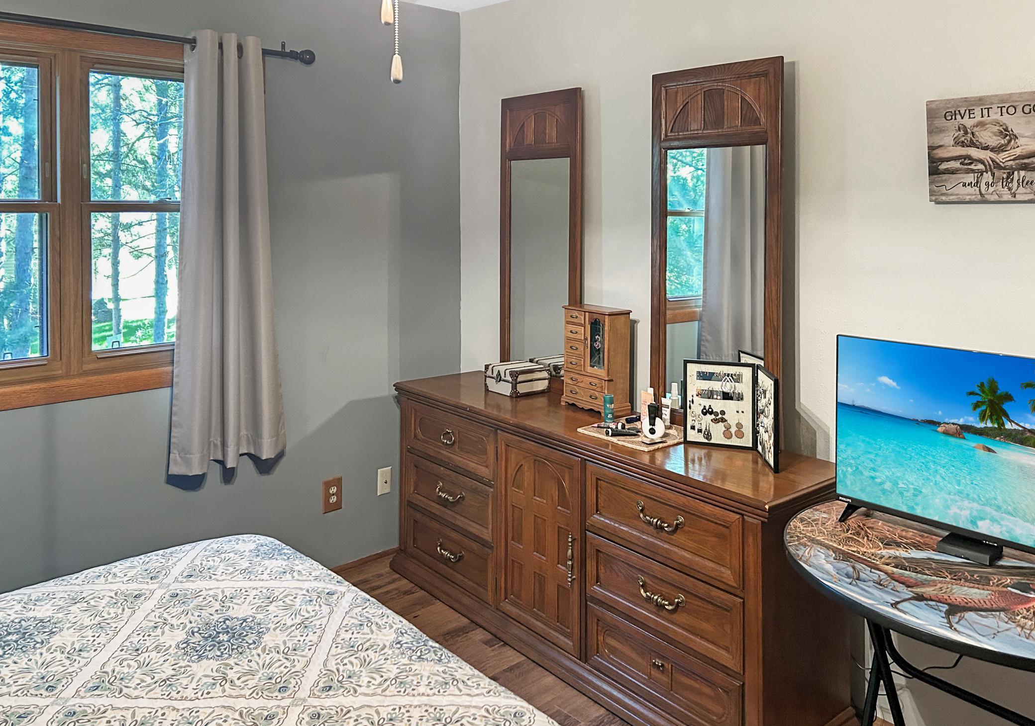 1974 single family home for sale at 814 10th Street SW in Wadena, MN — 4 bed, 2 bath (photo 15 of 26)