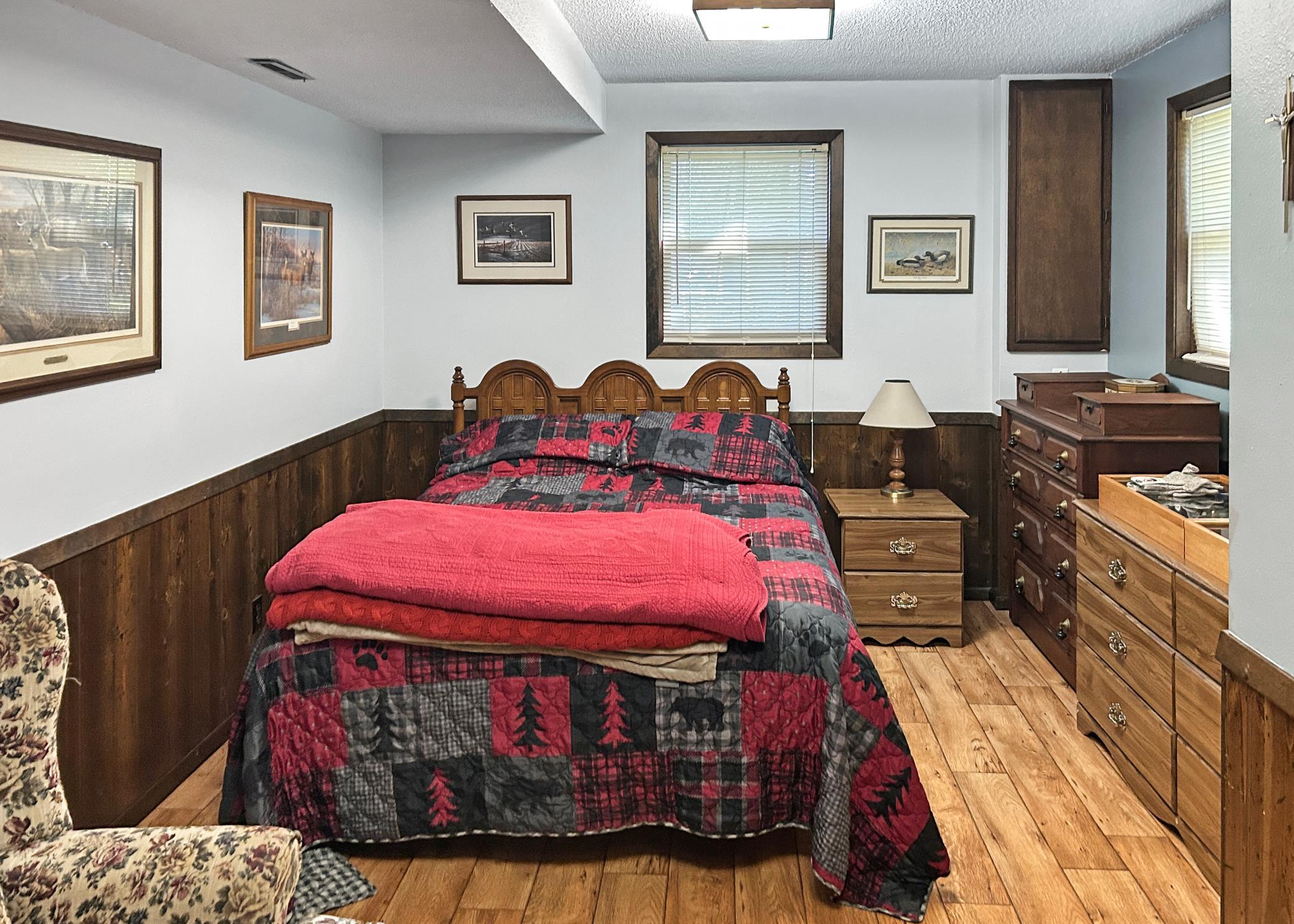 1974 single family home for sale at 814 10th Street SW in Wadena, MN — 4 bed, 2 bath (photo 20 of 26)