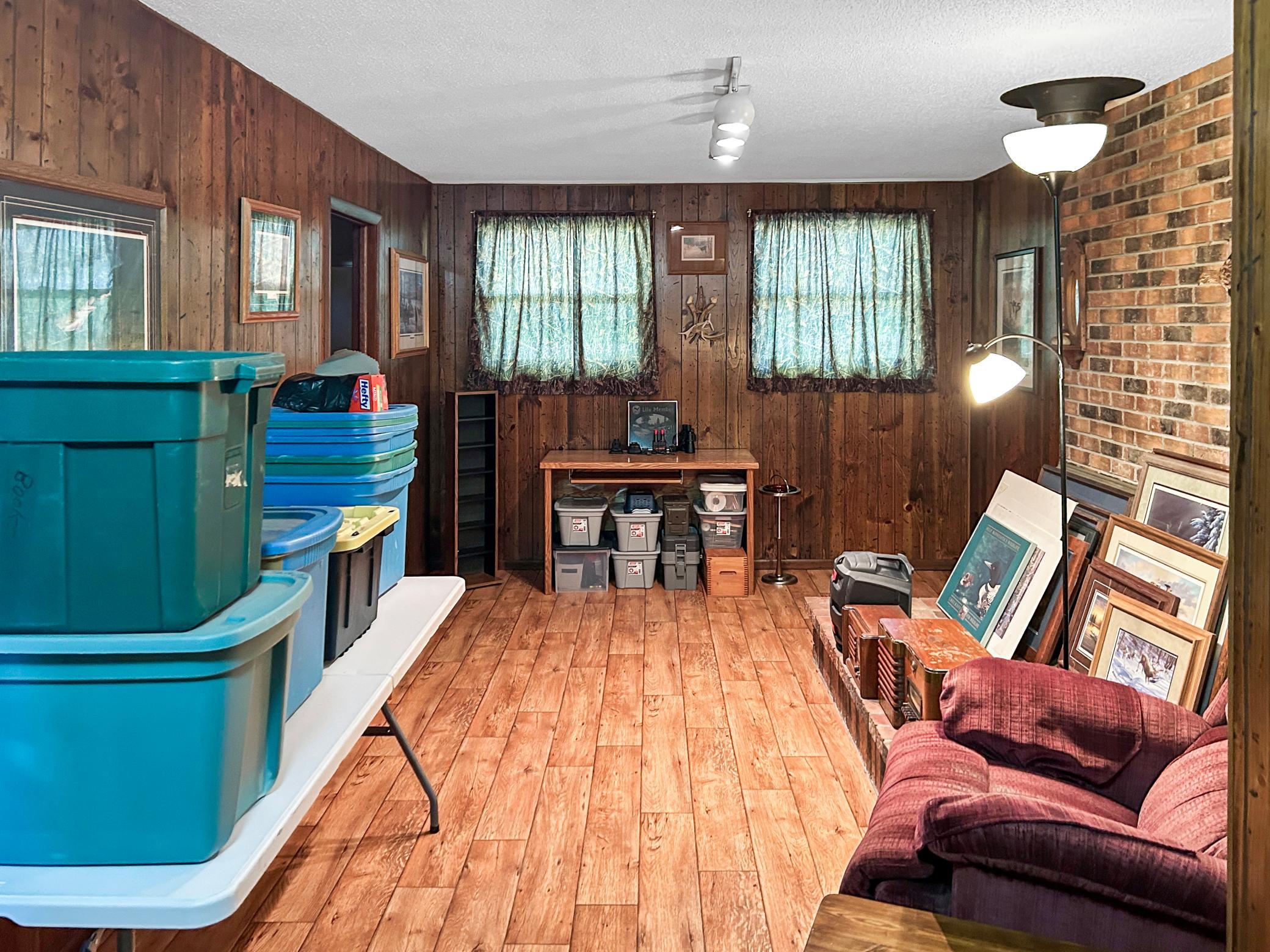 1974 single family home for sale at 814 10th Street SW in Wadena, MN — 4 bed, 2 bath (photo 21 of 26)