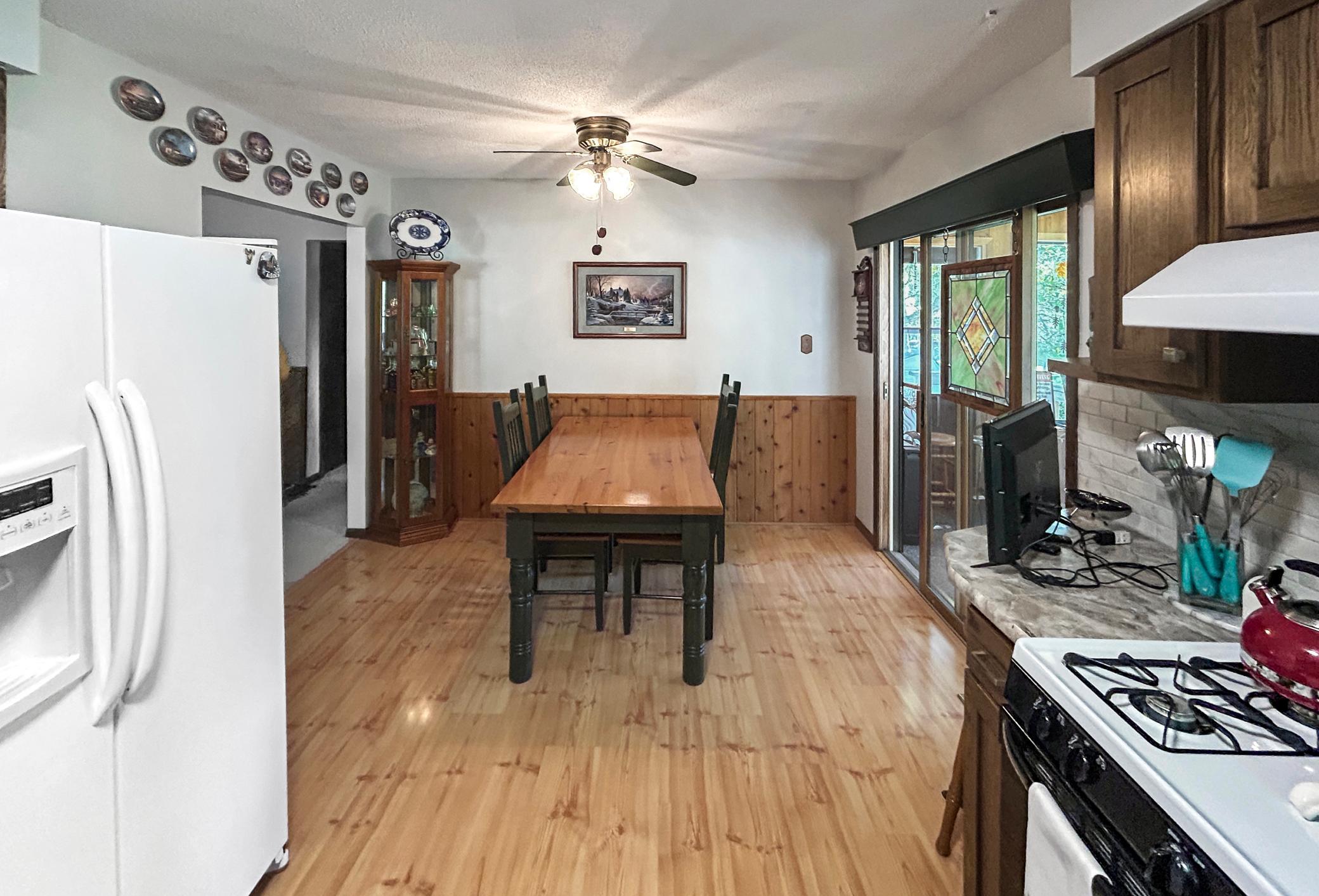 1974 single family home for sale at 814 10th Street SW in Wadena, MN — 4 bed, 2 bath (photo 7 of 26)
