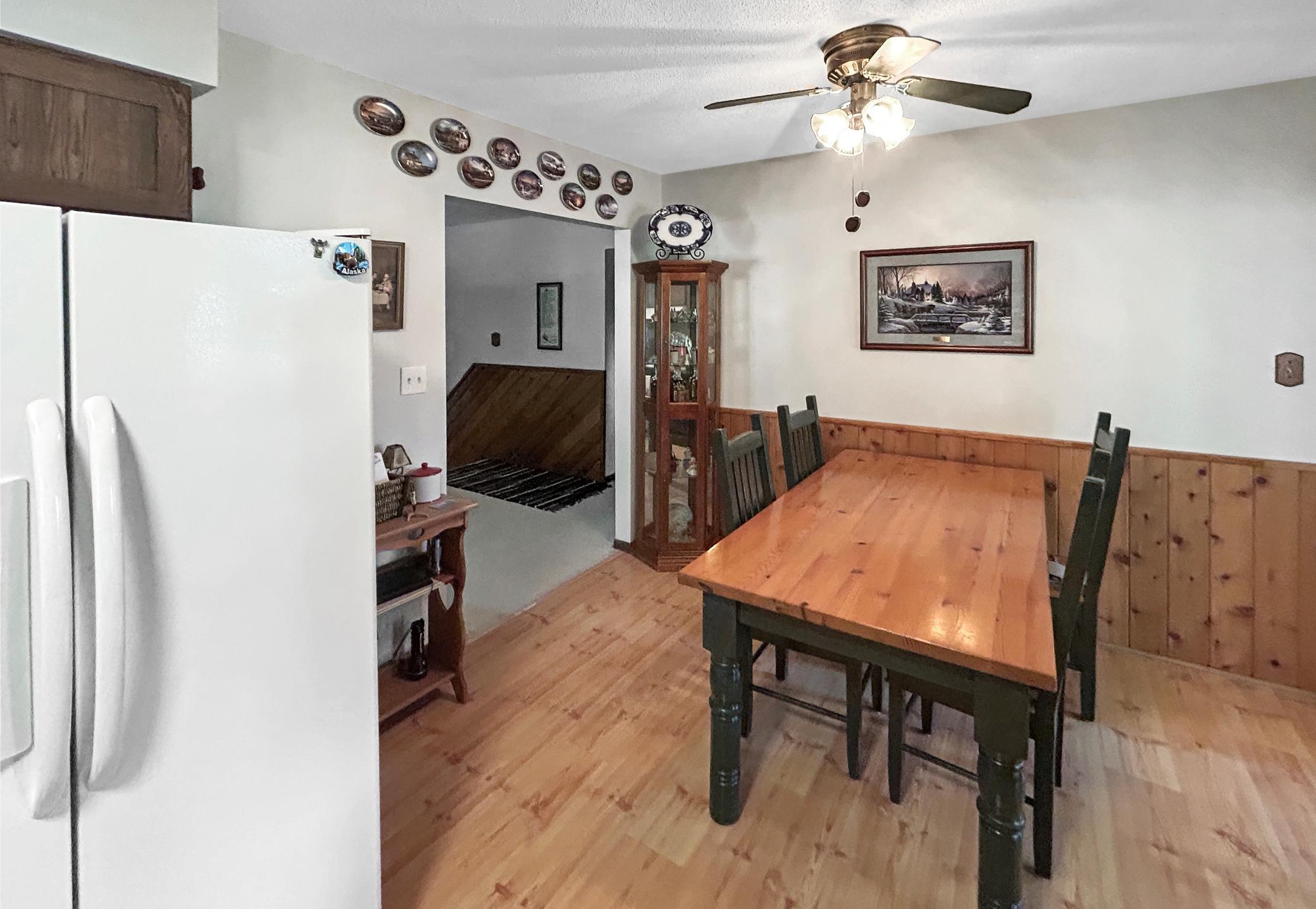 1974 single family home for sale at 814 10th Street SW in Wadena, MN — 4 bed, 2 bath (photo 8 of 26)