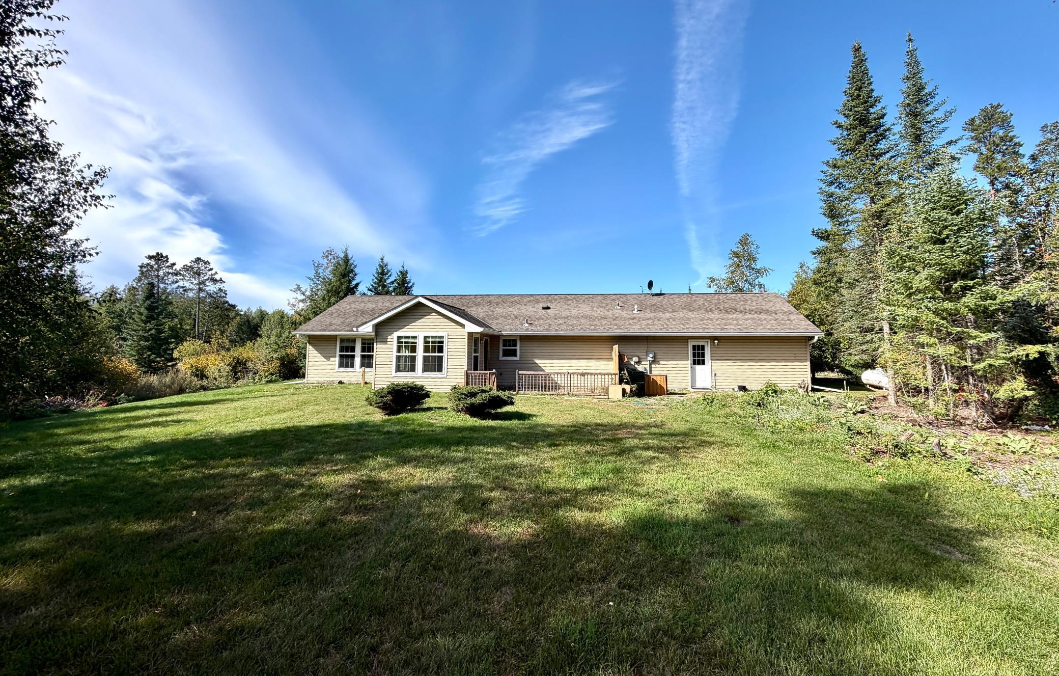 2008 single family home for sale at 5546 Goranson Court NW in Bemidji, MN — 3 bed, 2 bath (photo 2 of 24)