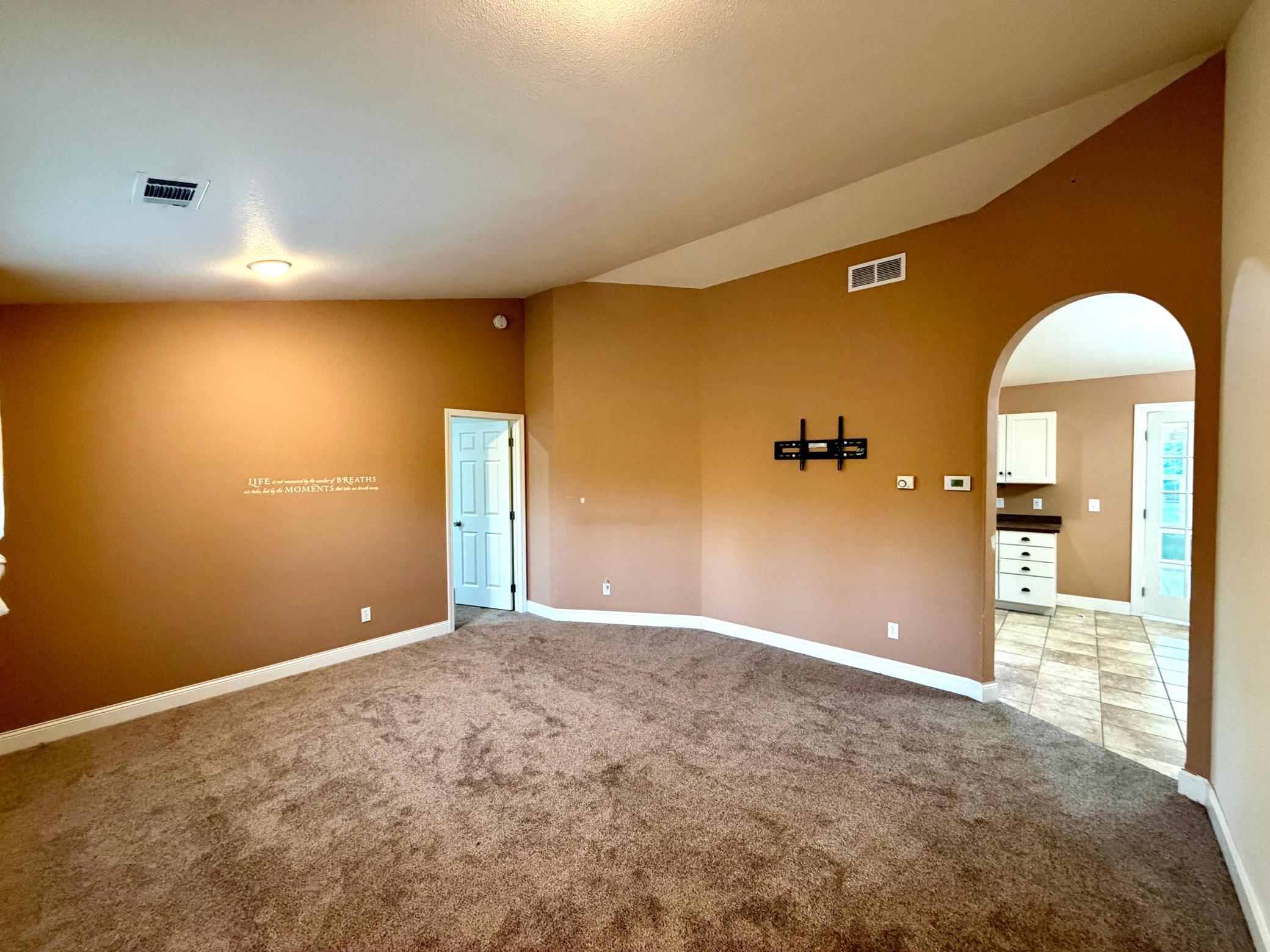 2008 single family home for sale at 5546 Goranson Court NW in Bemidji, MN — 3 bed, 2 bath (photo 8 of 24)