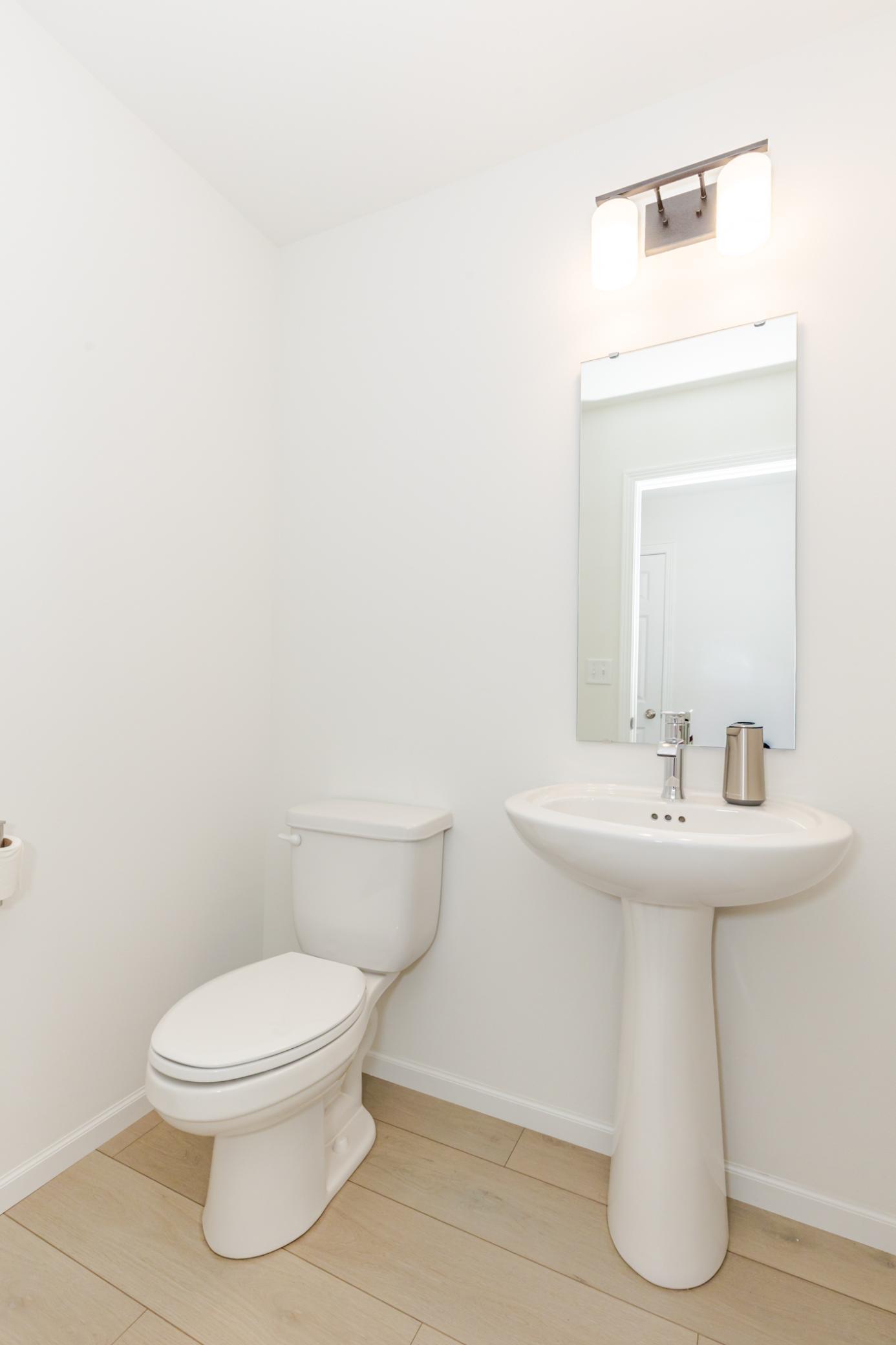 2024 single family home for sale at 6735 Meadow View Drive S in Fargo, ND — 3 bed, 3 bath (photo 15 of 36)