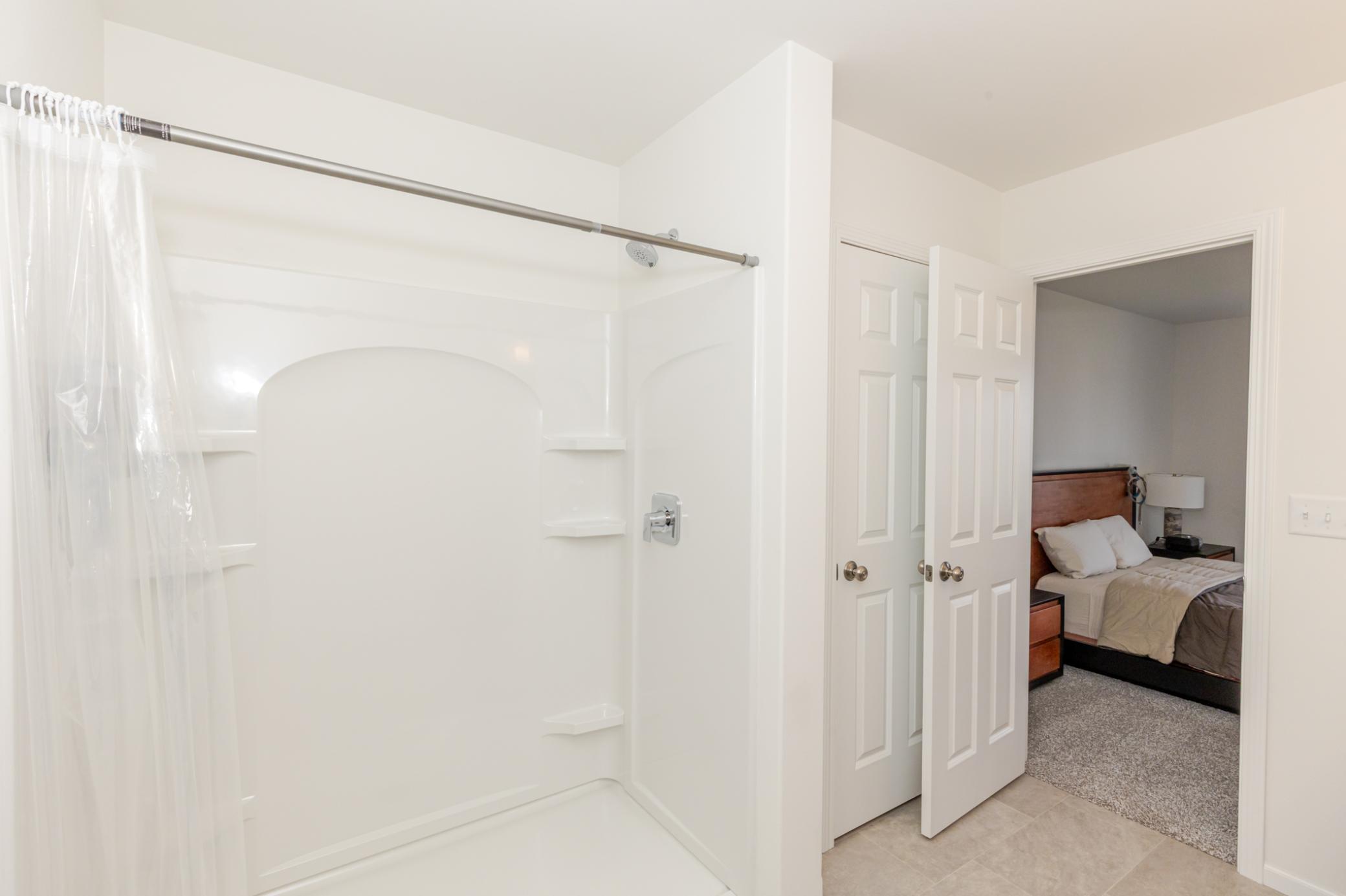2024 single family home for sale at 6735 Meadow View Drive S in Fargo, ND — 3 bed, 3 bath (photo 22 of 36)