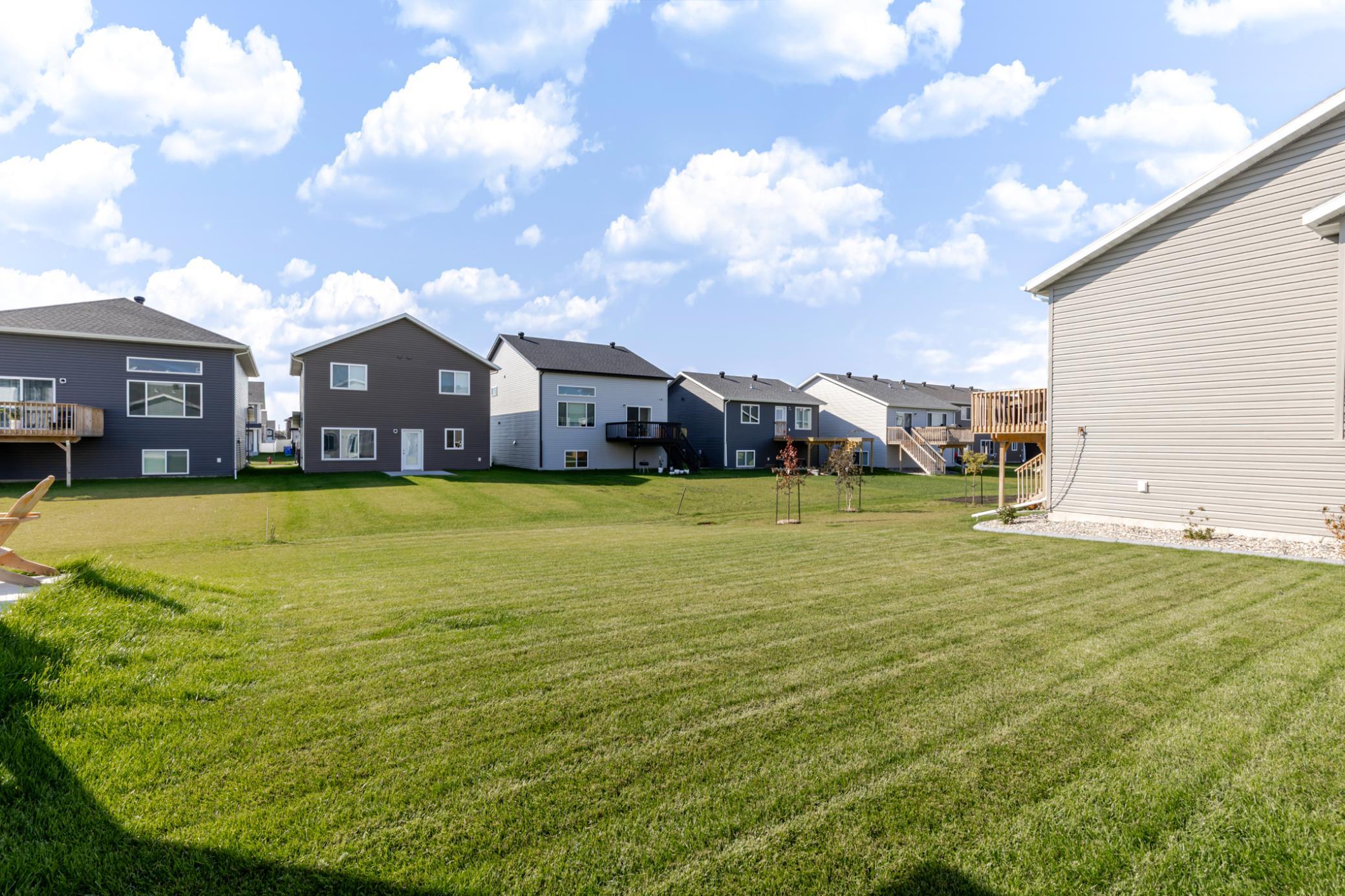 2024 single family home for sale at 6735 Meadow View Drive S in Fargo, ND — 3 bed, 3 bath (photo 35 of 36)