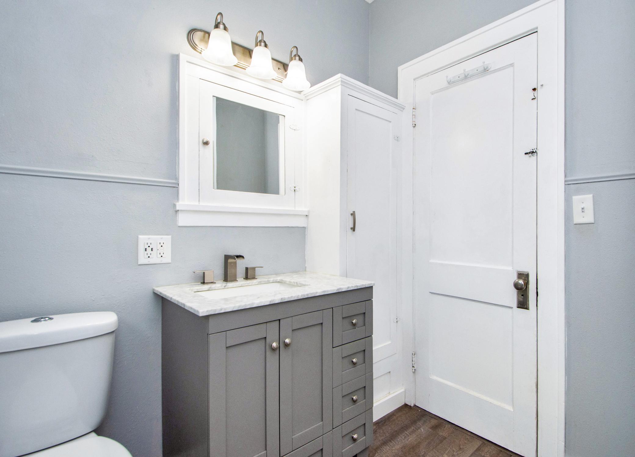 1927 single family home for sale at 1213 14th Street S in Fargo, ND — 3 bed, 2 bath (photo 20 of 41)