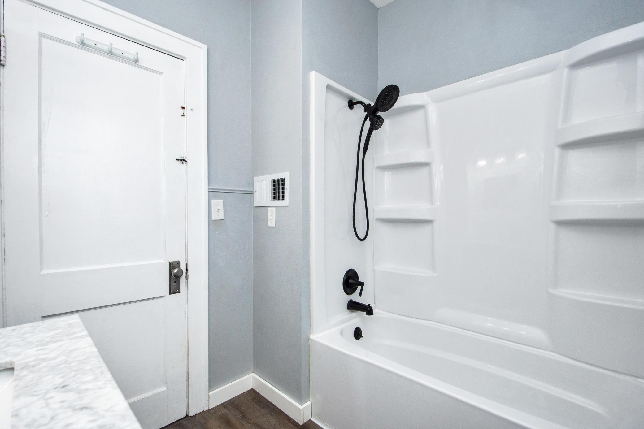 1927 single family home for sale at 1213 14th Street S in Fargo, ND — 3 bed, 2 bath (photo 21 of 41)