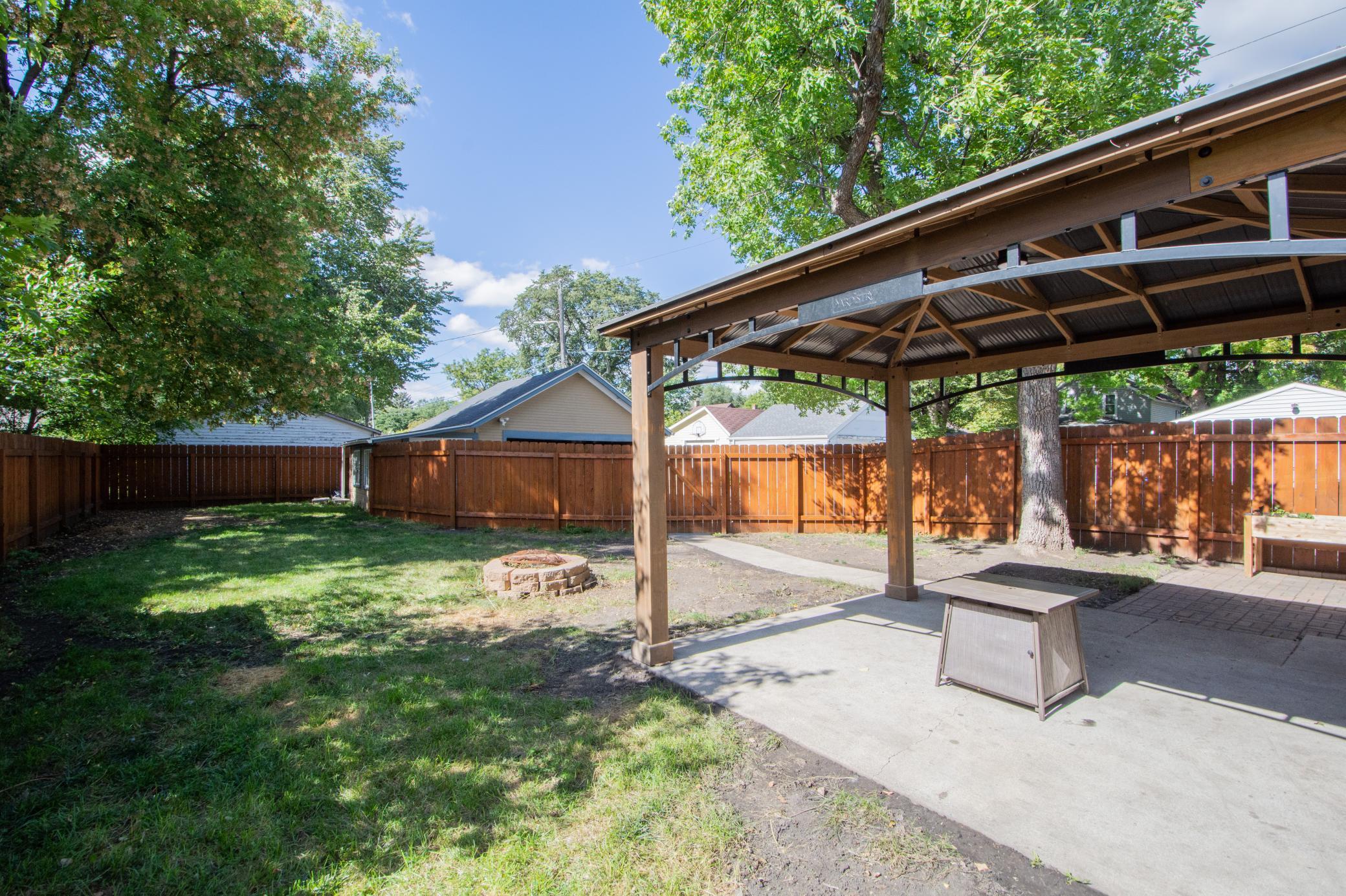 1927 single family home for sale at 1213 14th Street S in Fargo, ND — 3 bed, 2 bath (photo 35 of 41)