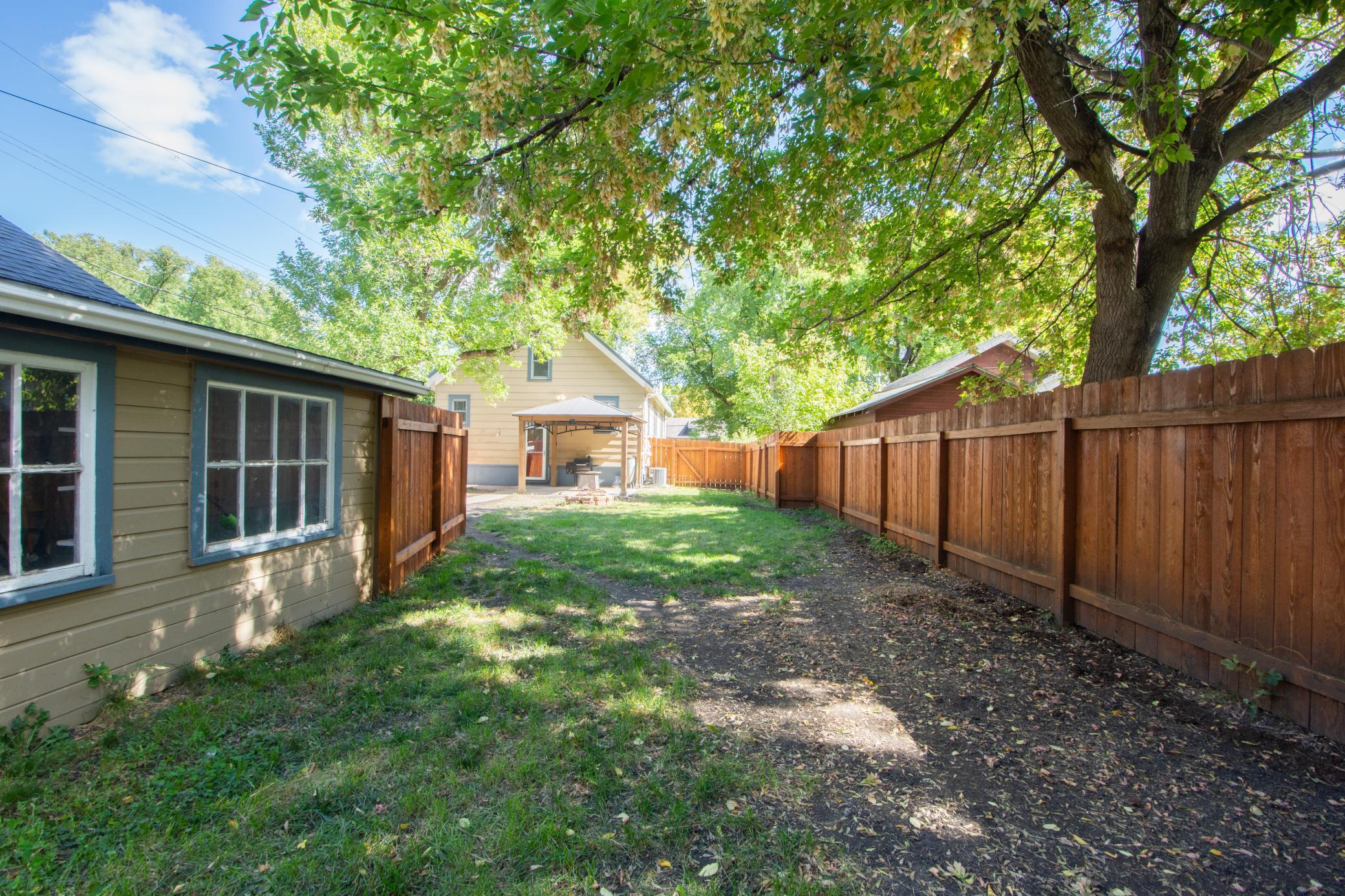 1927 single family home for sale at 1213 14th Street S in Fargo, ND — 3 bed, 2 bath (photo 38 of 41)
