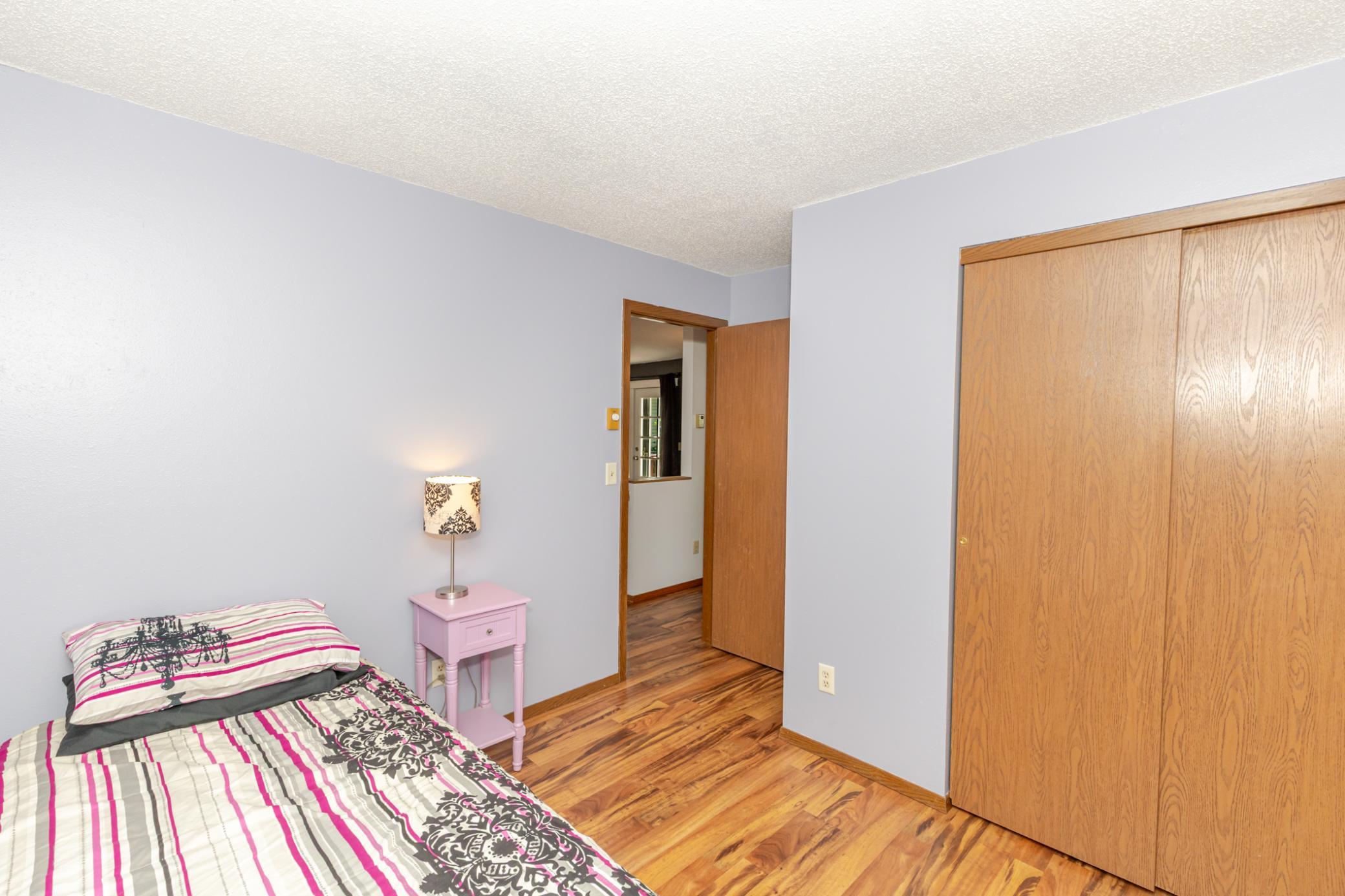 1992 single family home for sale at 2909 29th Avenue Circle S in Moorhead, MN — 4 bed, 2 bath (photo 16 of 37)
