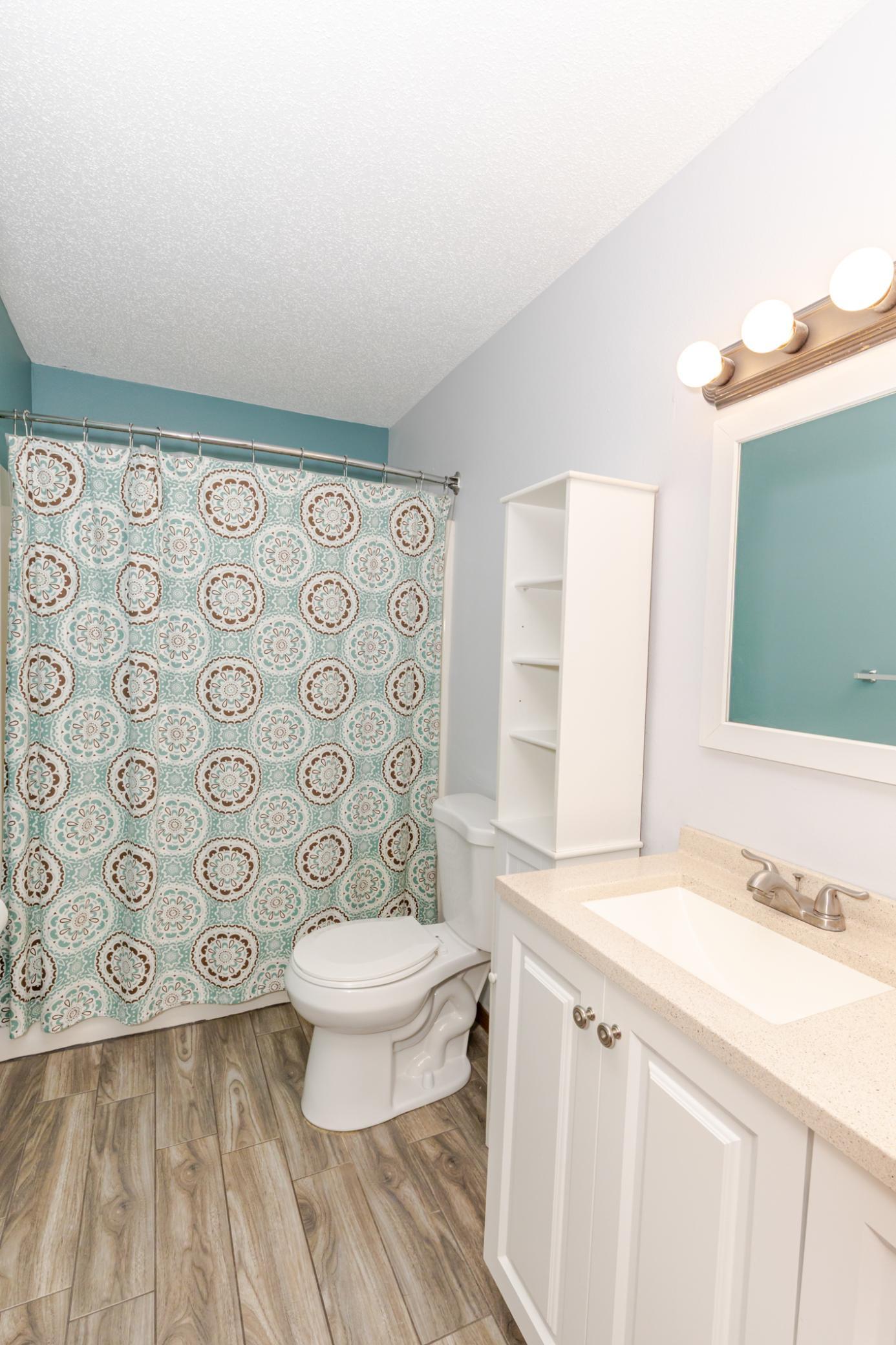1992 single family home for sale at 2909 29th Avenue Circle S in Moorhead, MN — 4 bed, 2 bath (photo 17 of 37)