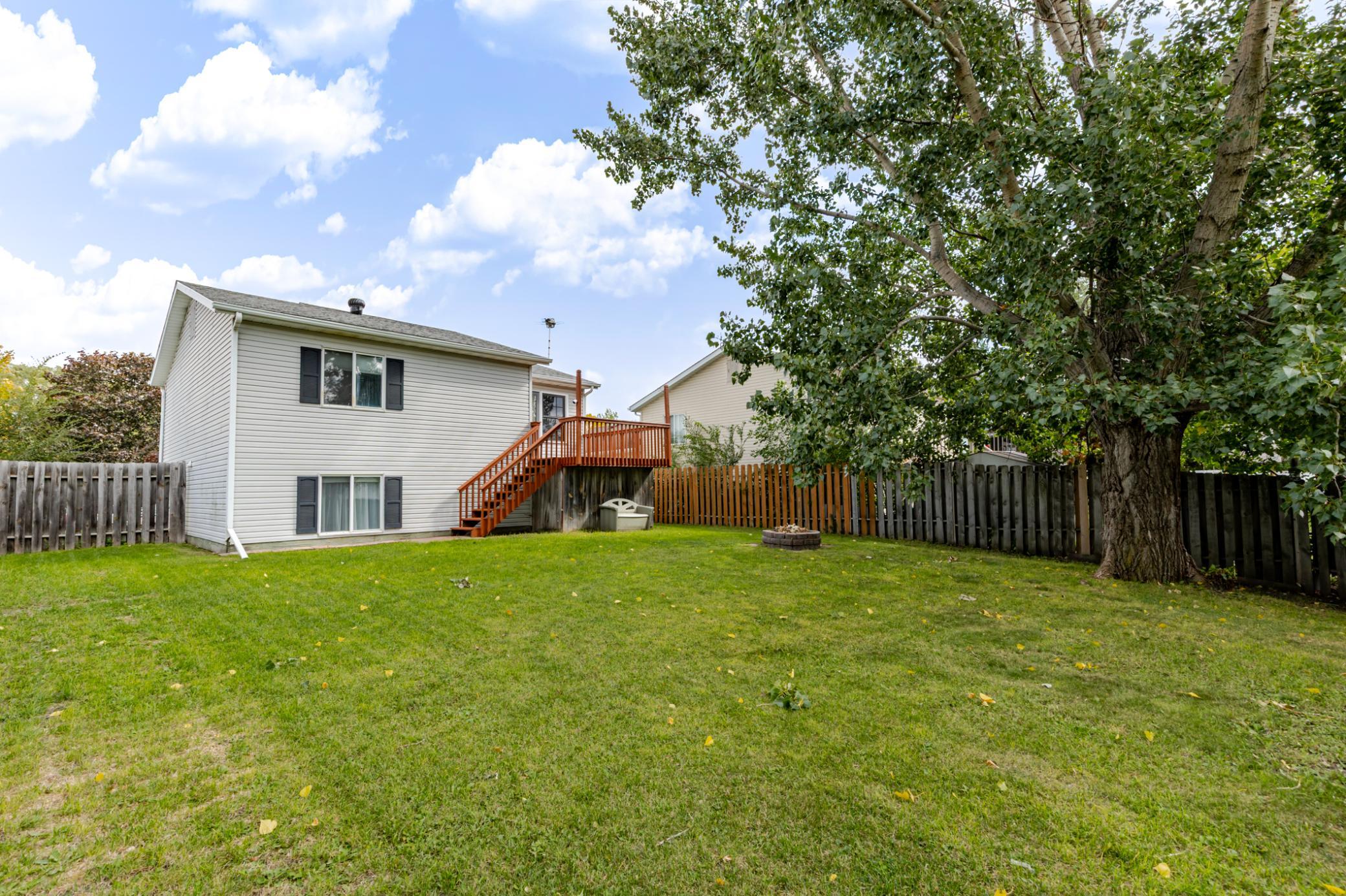 1992 single family home for sale at 2909 29th Avenue Circle S in Moorhead, MN — 4 bed, 2 bath (photo 36 of 37)