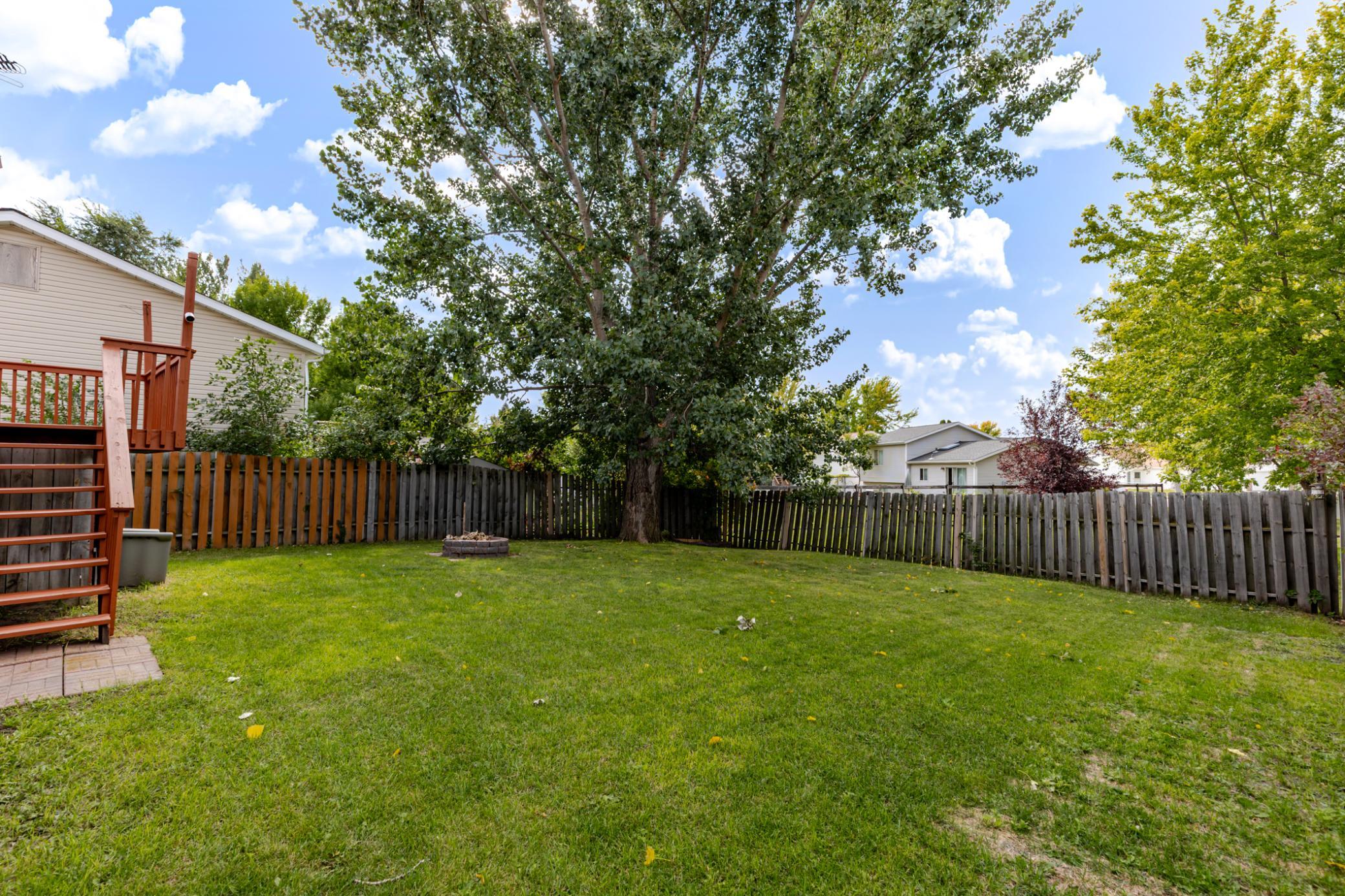1992 single family home for sale at 2909 29th Avenue Circle S in Moorhead, MN — 4 bed, 2 bath (photo 37 of 37)