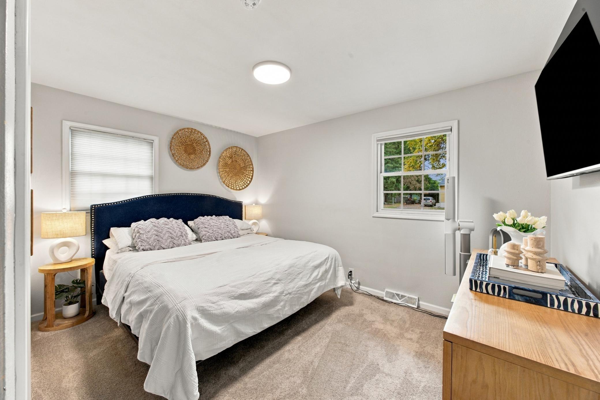 1958 single family home for sale at 1409 18th Street S in Fargo, ND — 3 bed, 2 bath (photo 11 of 29)