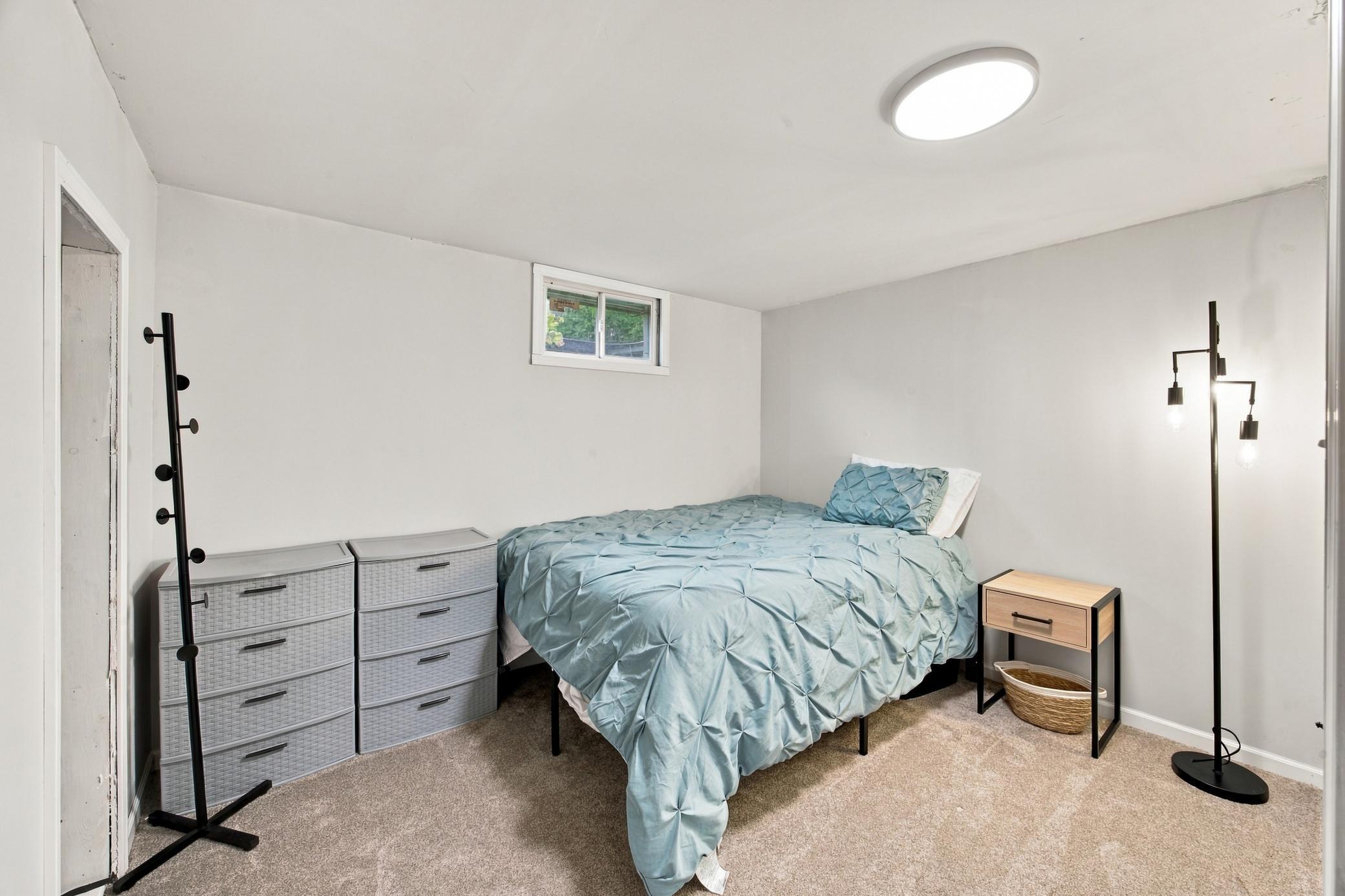 1958 single family home for sale at 1409 18th Street S in Fargo, ND — 3 bed, 2 bath (photo 19 of 29)