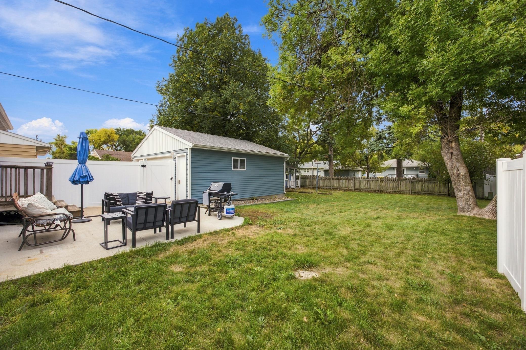 1958 single family home for sale at 1409 18th Street S in Fargo, ND — 3 bed, 2 bath (photo 23 of 29)