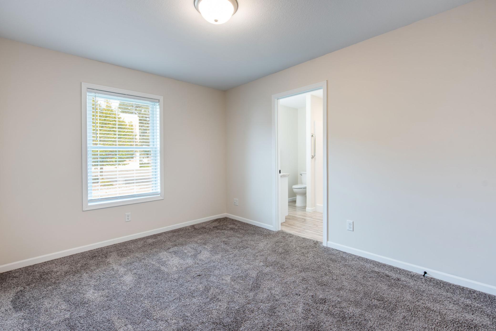 2017 single family home for sale at 502 Kenwood Street in Alexandria, MN — 2 bed, 2 bath (photo 14 of 24)