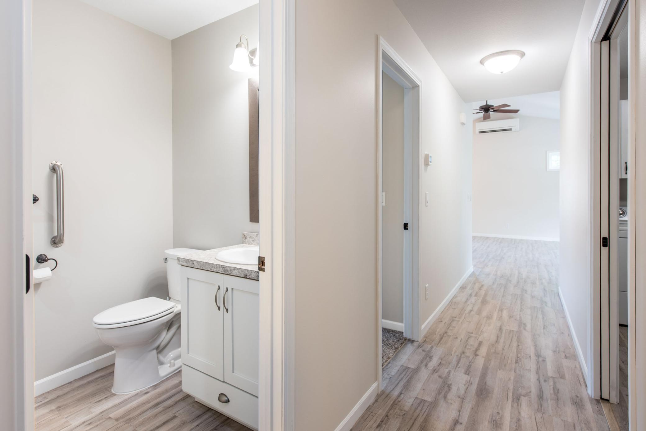 2017 single family home for sale at 502 Kenwood Street in Alexandria, MN — 2 bed, 2 bath (photo 18 of 24)