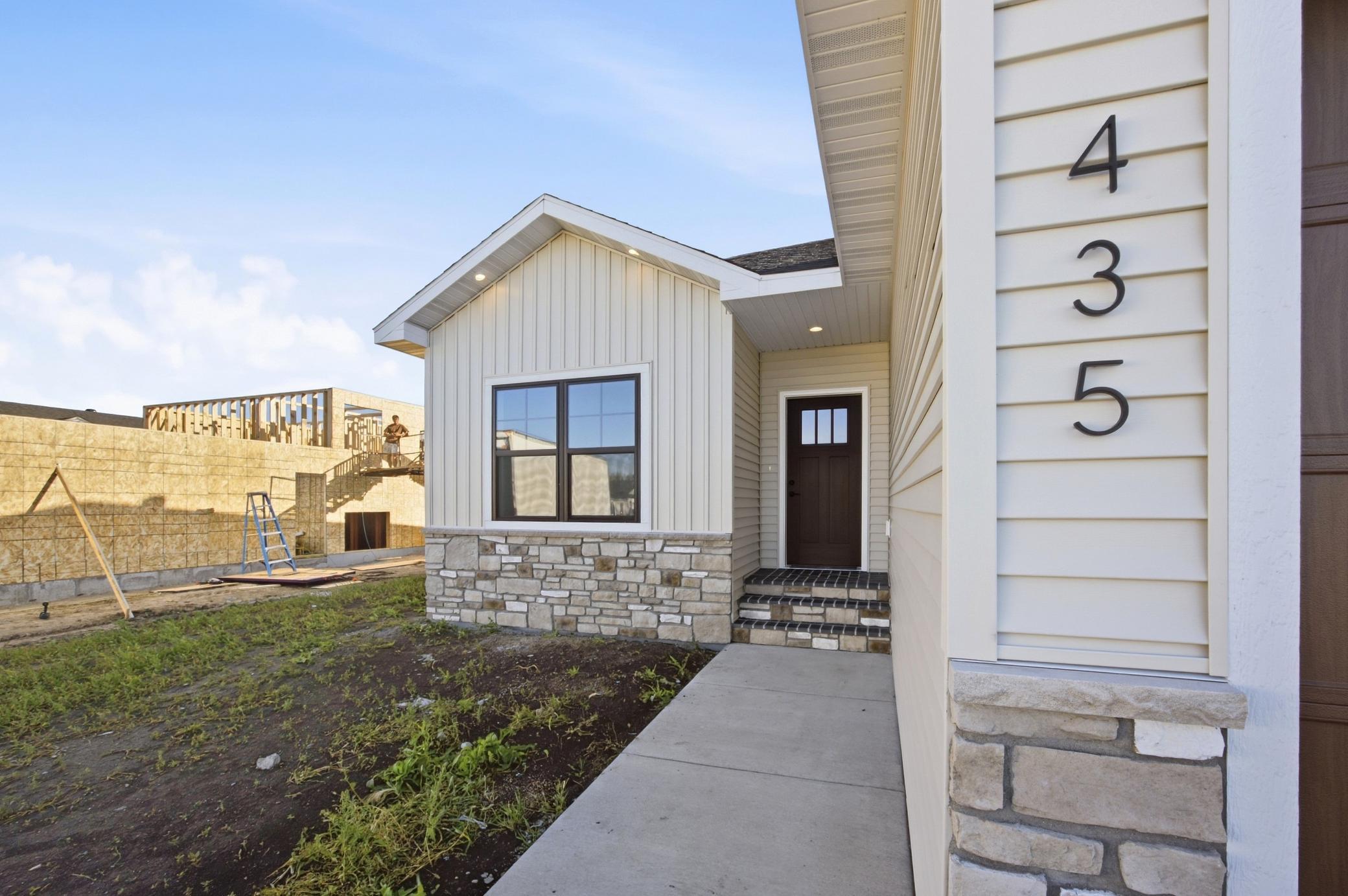 2026 single family home for sale at 435 Goose Lane in Casselton, ND — 4 bed, 3 bath (photo 3 of 48)