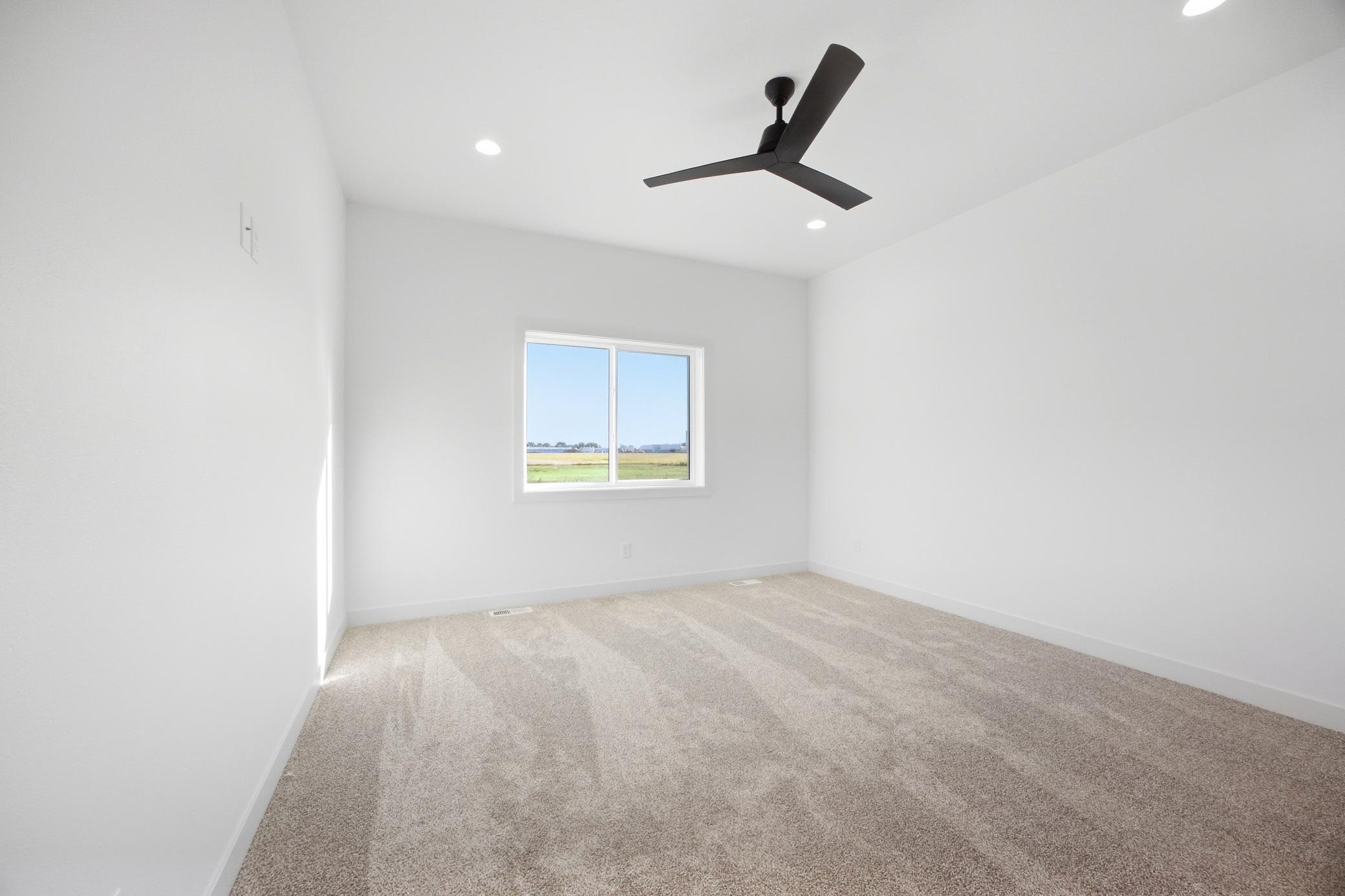 2026 single family home for sale at 435 Goose Lane in Casselton, ND — 4 bed, 3 bath (photo 22 of 48)