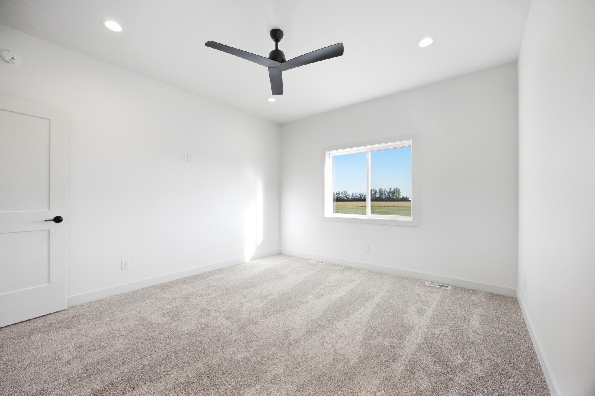 2026 single family home for sale at 435 Goose Lane in Casselton, ND — 4 bed, 3 bath (photo 23 of 48)