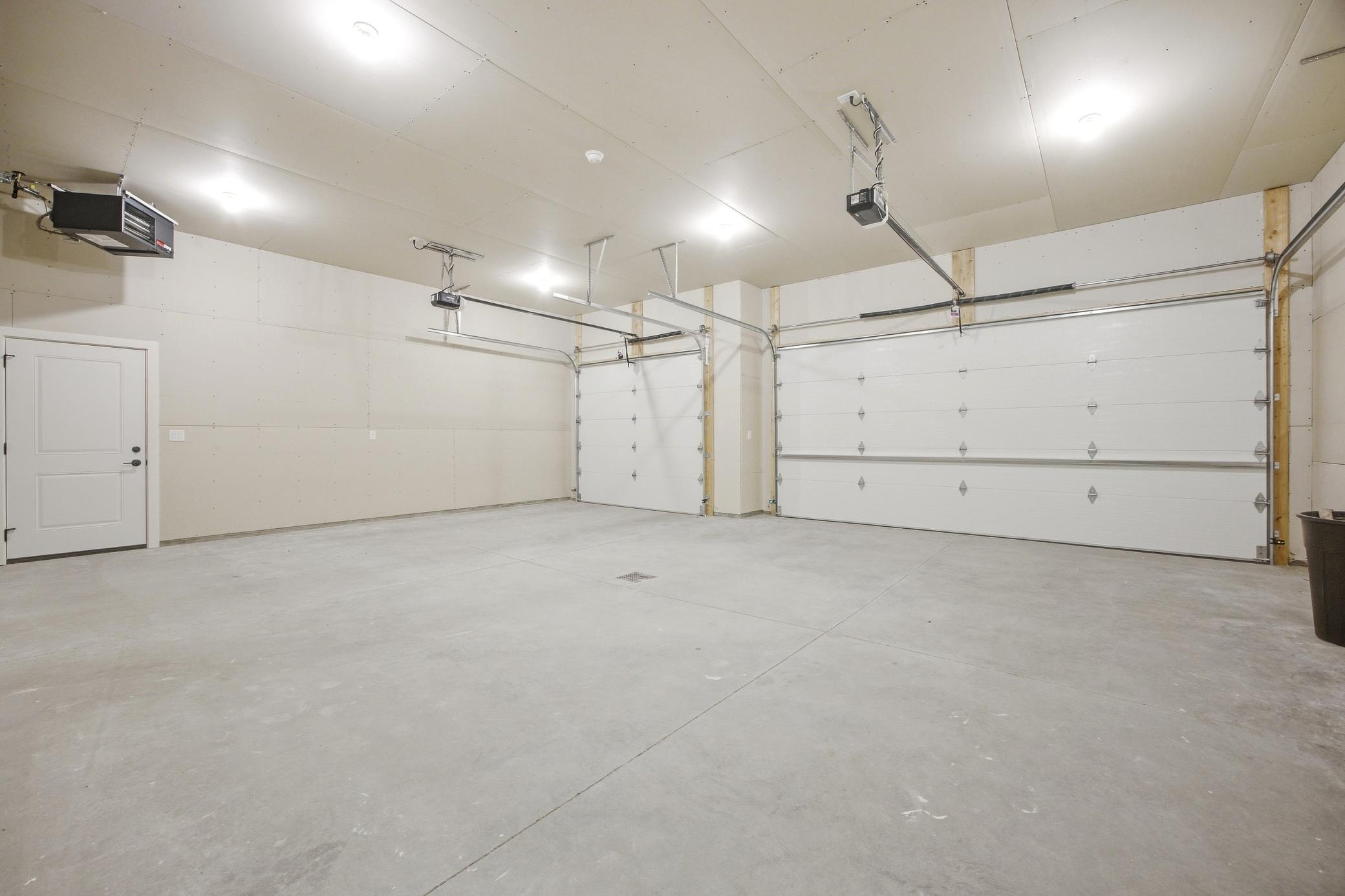 2026 single family home for sale at 435 Goose Lane in Casselton, ND — 4 bed, 3 bath (photo 42 of 48)