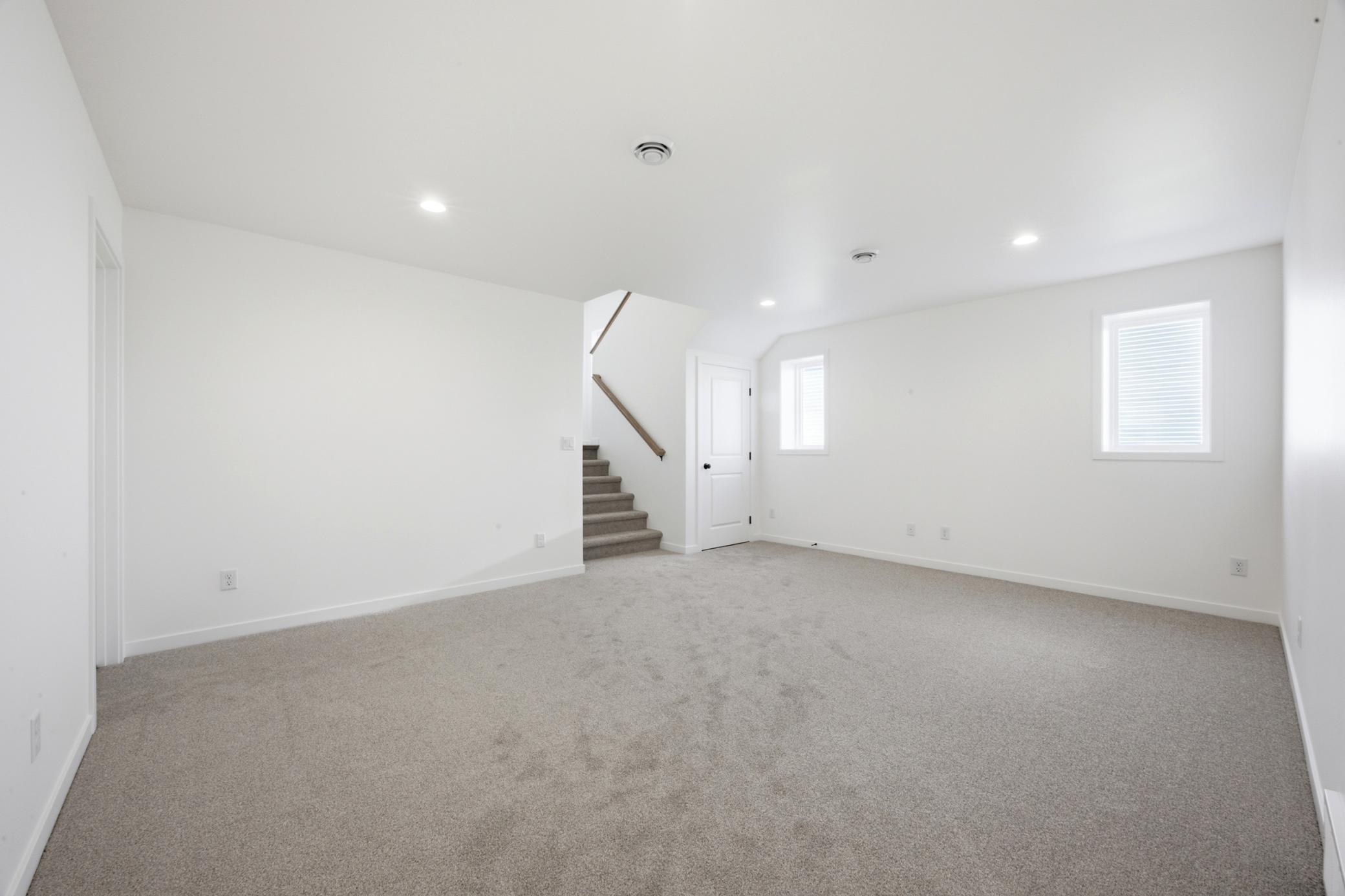 2026 single family home for sale at 4717 Hampton Loop S in Moorhead, MN — 5 bed, 3 bath (photo 29 of 36)
