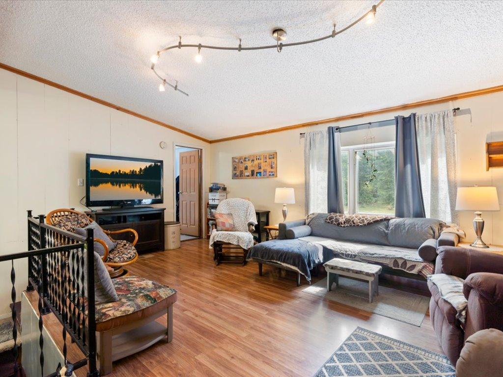 1993 single family home for sale at 21956 County 2 in Nevis, MN — 3 bed, 3 bath (photo 15 of 39)