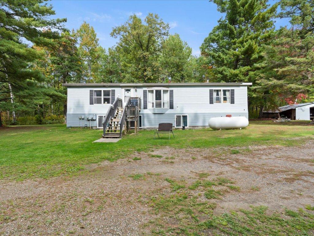 1993 single family home for sale at 21956 County 2 in Nevis, MN — 3 bed, 3 bath (photo 5 of 39)