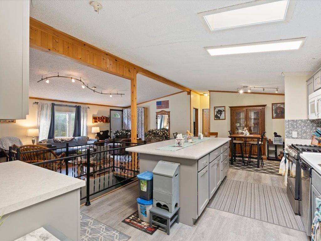 1993 single family home for sale at 21956 County 2 in Nevis, MN — 3 bed, 3 bath (photo 8 of 39)