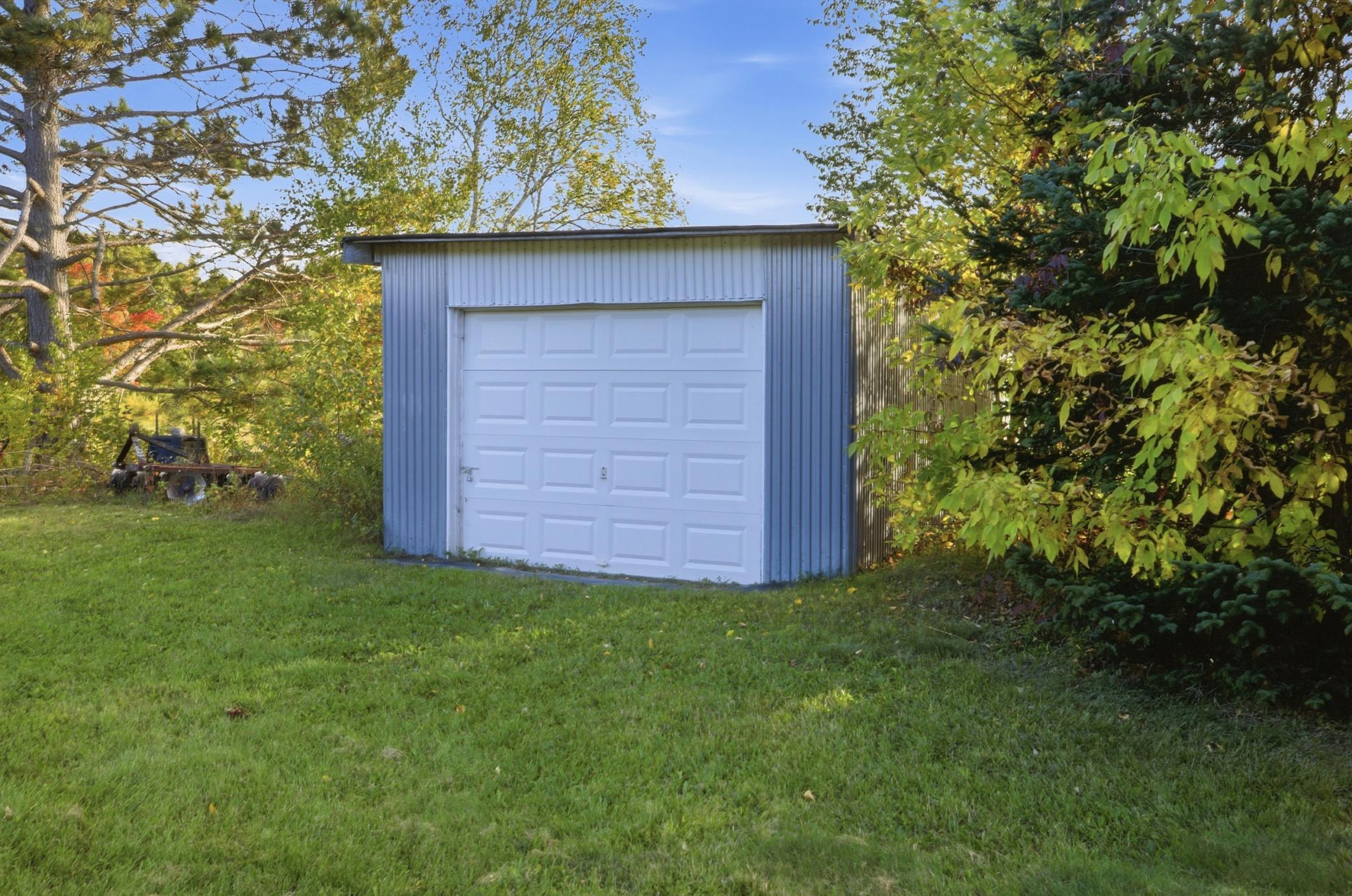 1965 single family home for sale at 6507 Krussow Drive NE in Remer, MN — 3 bed, 2 bath (photo 11 of 33)