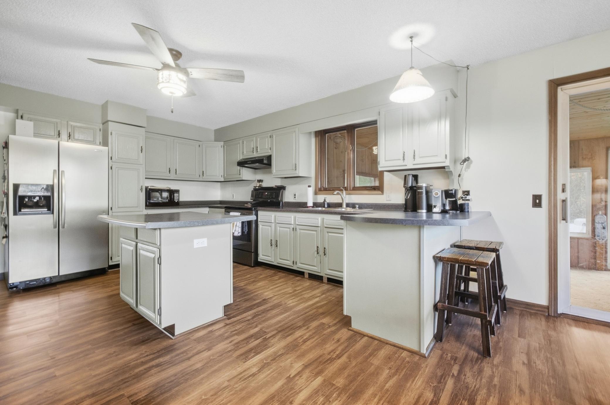 1965 single family home for sale at 6507 Krussow Drive NE in Remer, MN — 3 bed, 2 bath (photo 15 of 33)