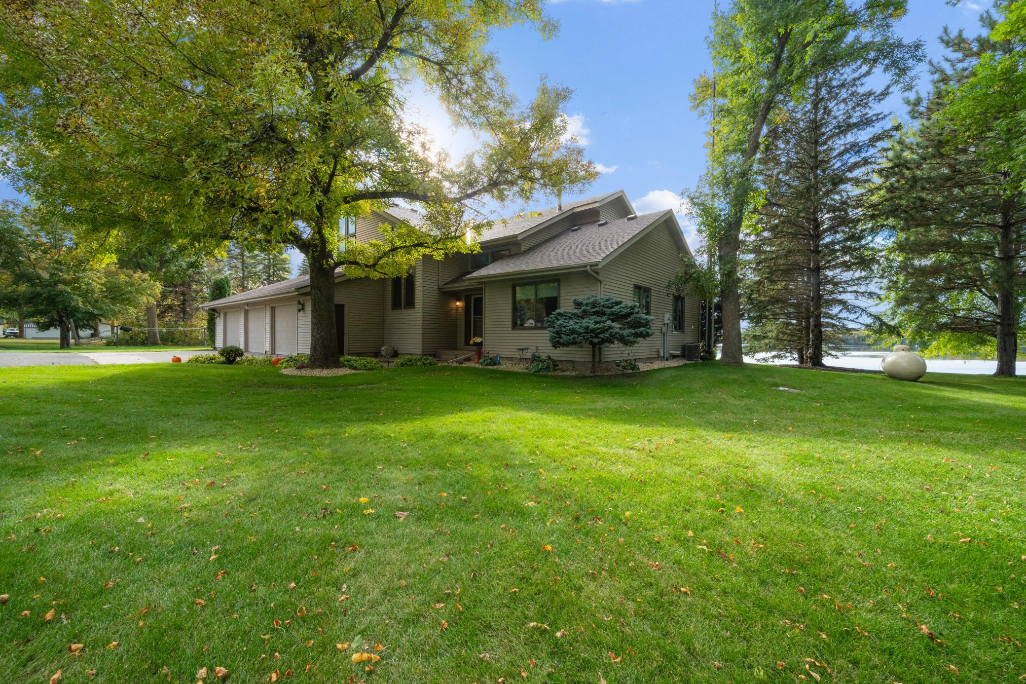 1984 single family home for sale at 10333 Alcott Drive in Sauk Centre, MN — 3 bed, 4 bath (photo 16 of 75)