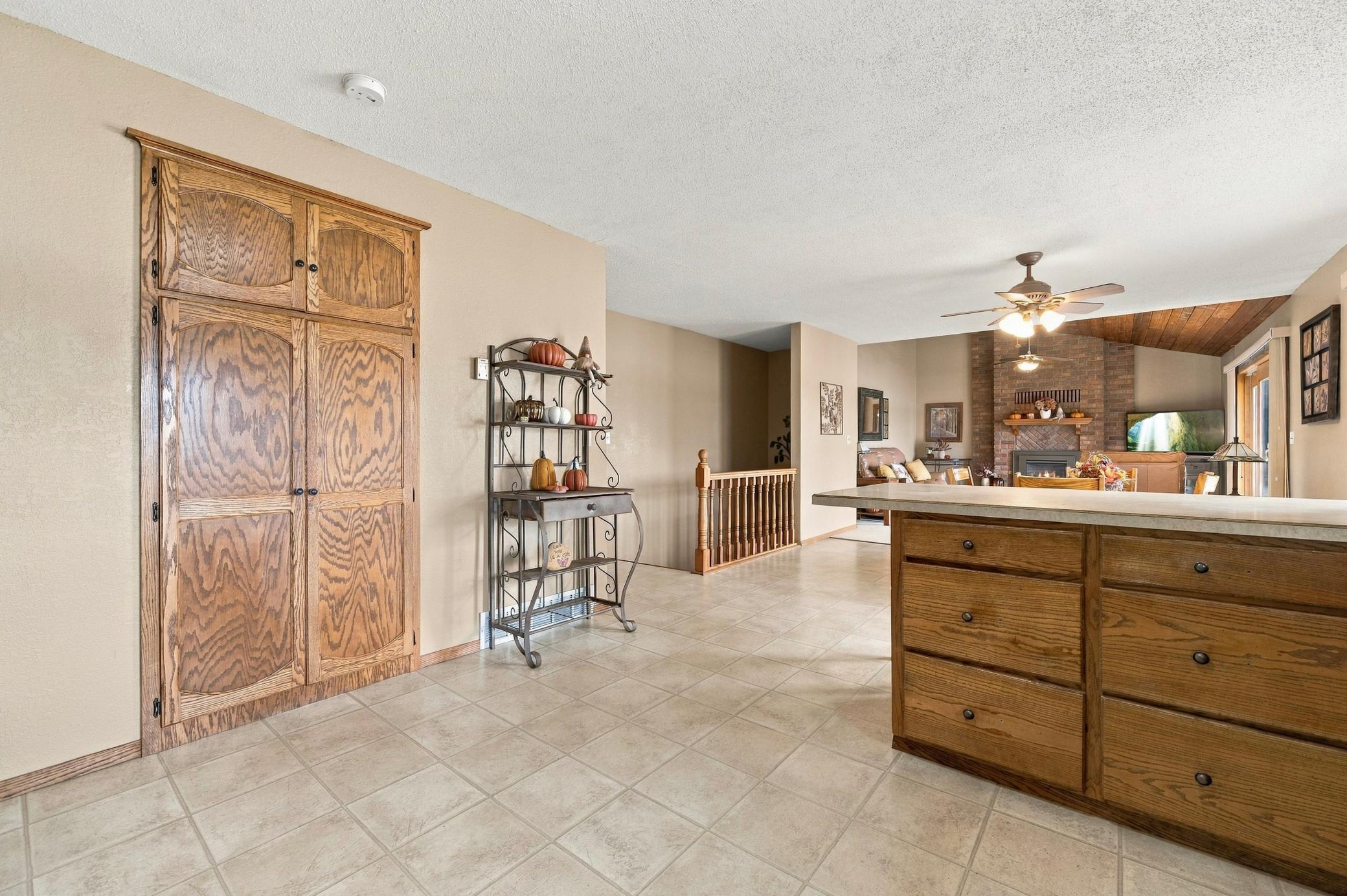 1984 single family home for sale at 10333 Alcott Drive in Sauk Centre, MN — 3 bed, 4 bath (photo 40 of 75)
