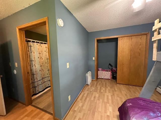1910 single family home for sale at 207 Hartley Street in Coleraine, MN — 5 bed, 3 bath (photo 20 of 47)