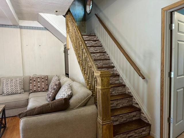 1910 single family home for sale at 207 Hartley Street in Coleraine, MN — 5 bed, 3 bath (photo 22 of 47)