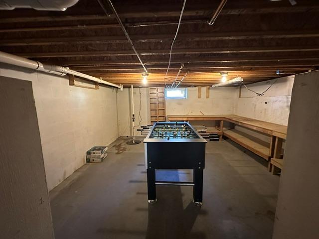 1910 single family home for sale at 207 Hartley Street in Coleraine, MN — 5 bed, 3 bath (photo 32 of 47)