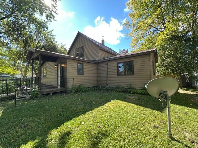 1910 single family home for sale at 207 Hartley Street in Coleraine, MN — 5 bed, 3 bath (photo 46 of 47)