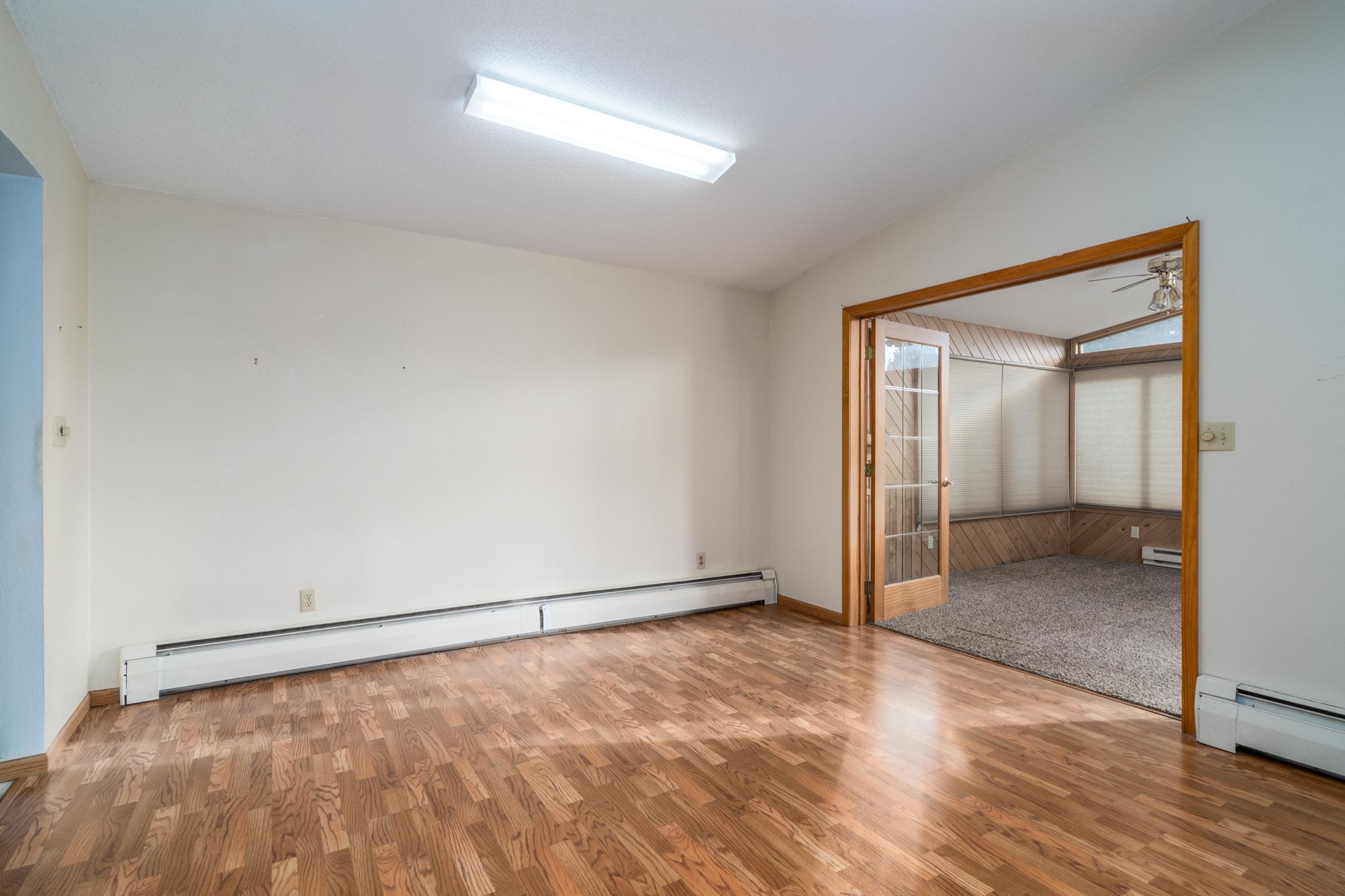 1962 single family home for sale at 1618 Hoven Lane in Crookston, MN — 3 bed, 2 bath (photo 7 of 33)